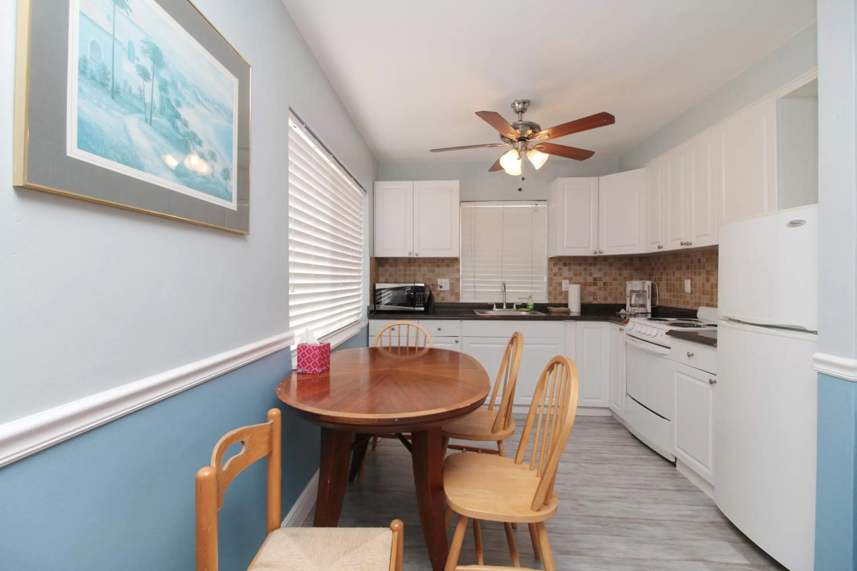 Other in The Dolphin Hollywood