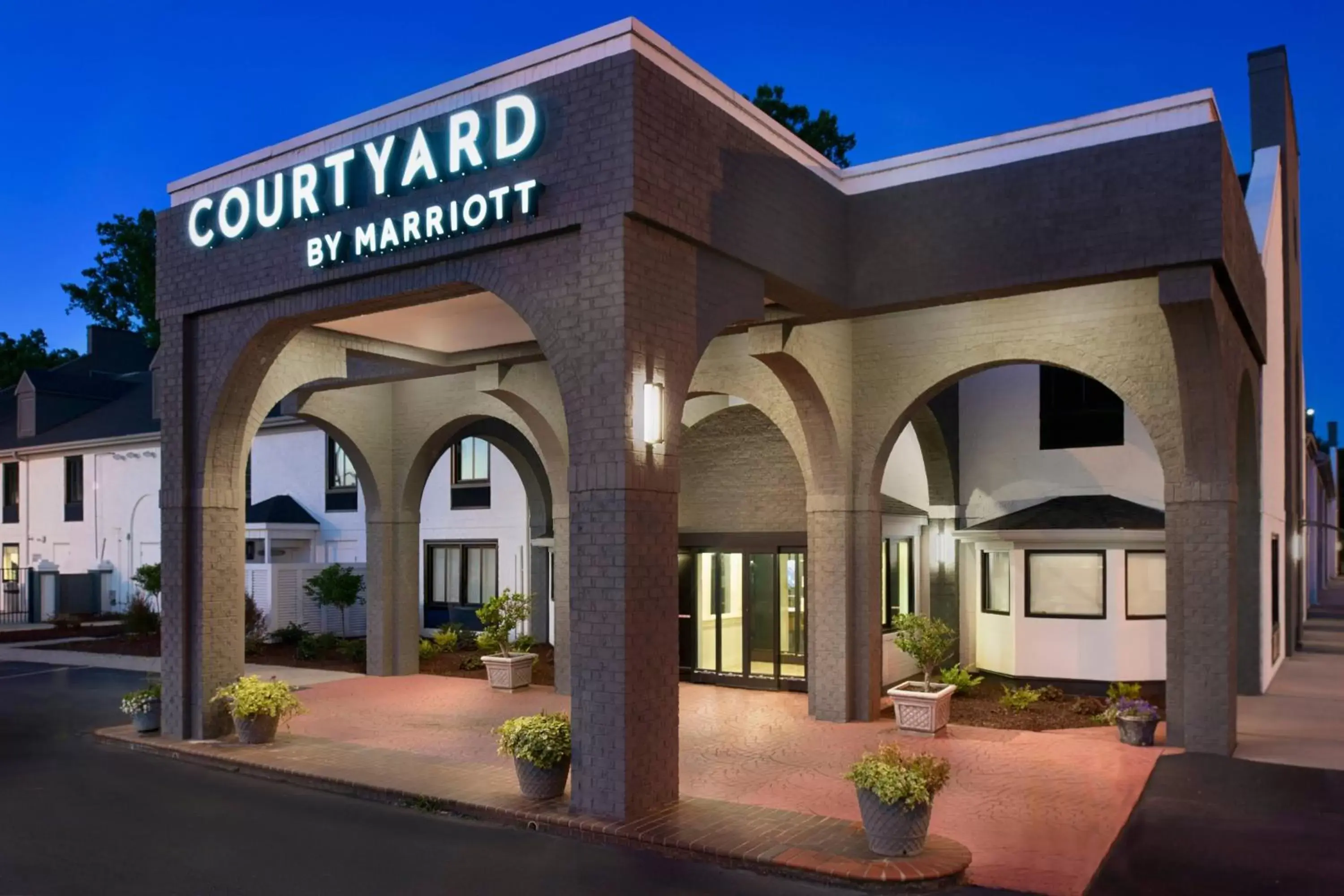 Property Building in Courtyard Winston-Salem University