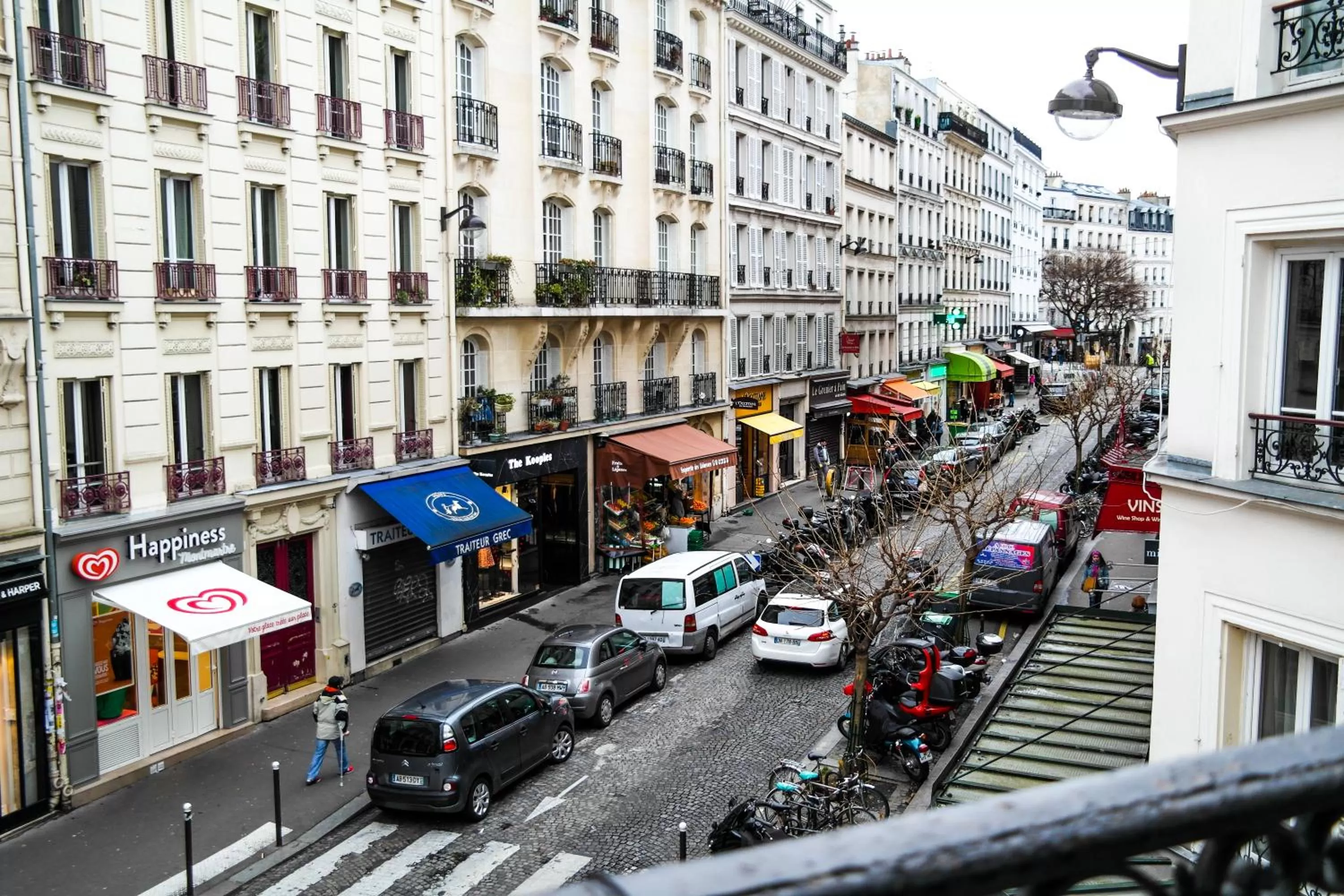 Street view in Hotel Audran