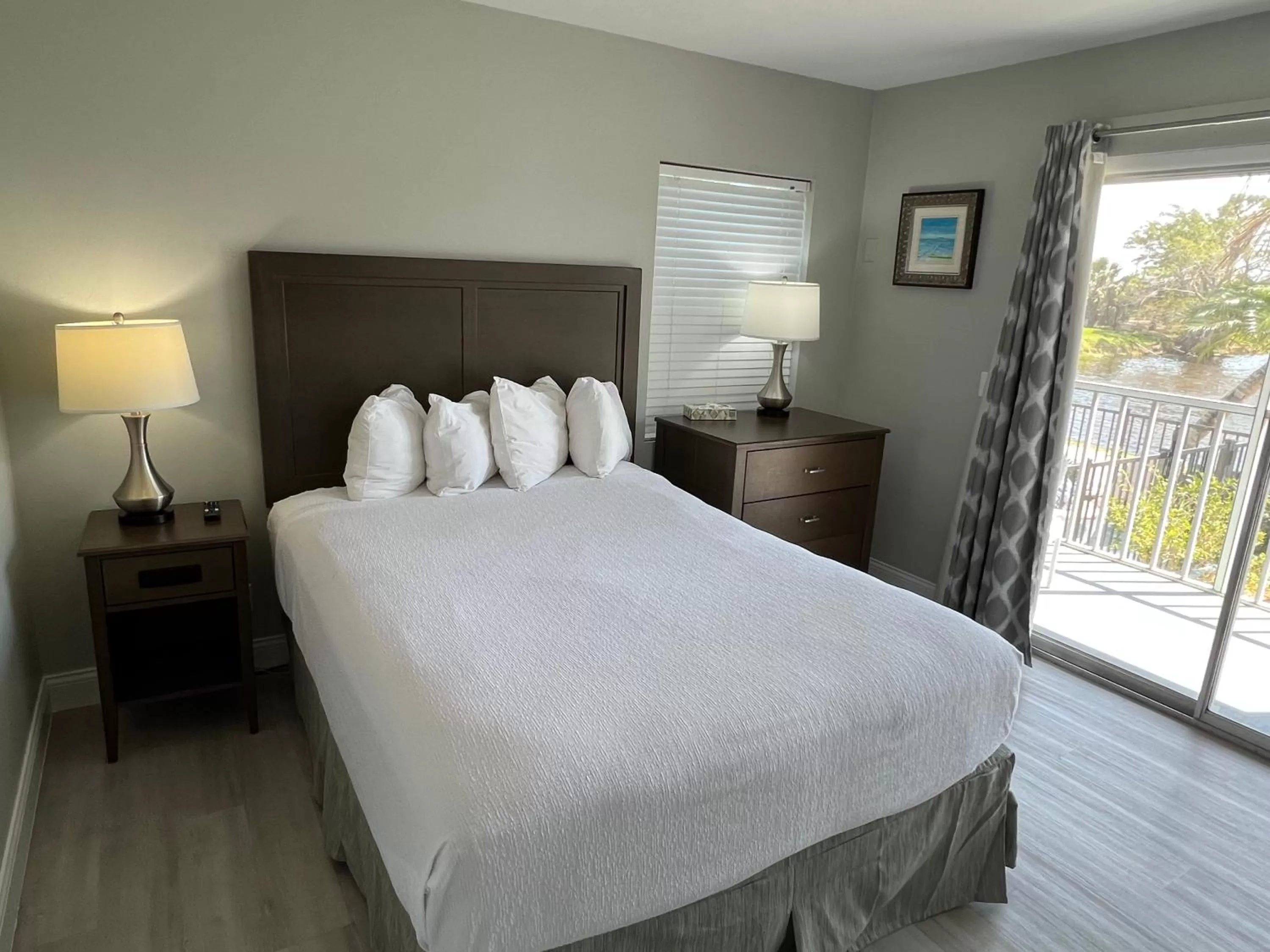 Bed in Marco Island Lakeside Inn