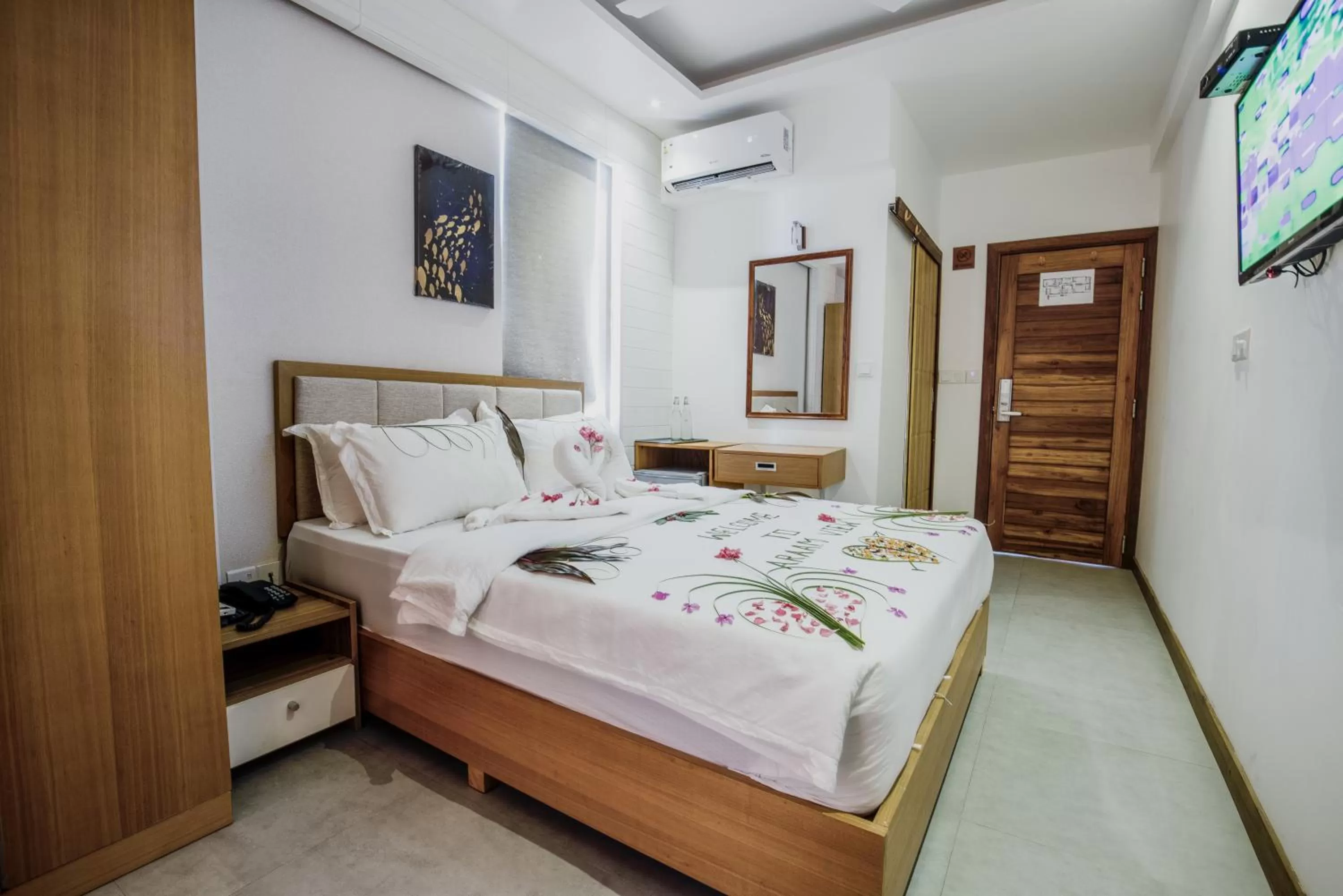 Bedroom, Bed in Araamview