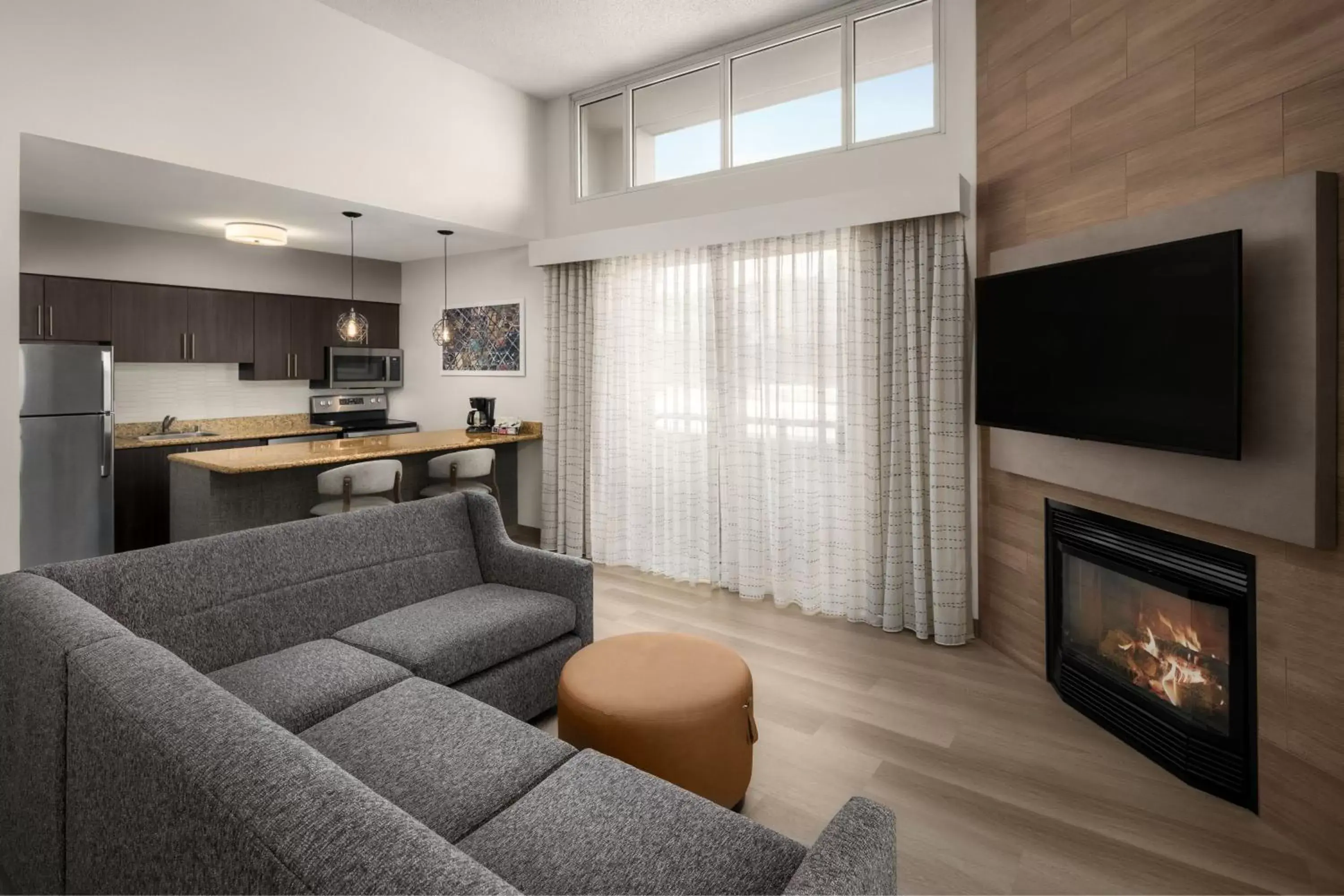 Living room, Seating Area in Residence Inn Portland Downtown/RiverPlace