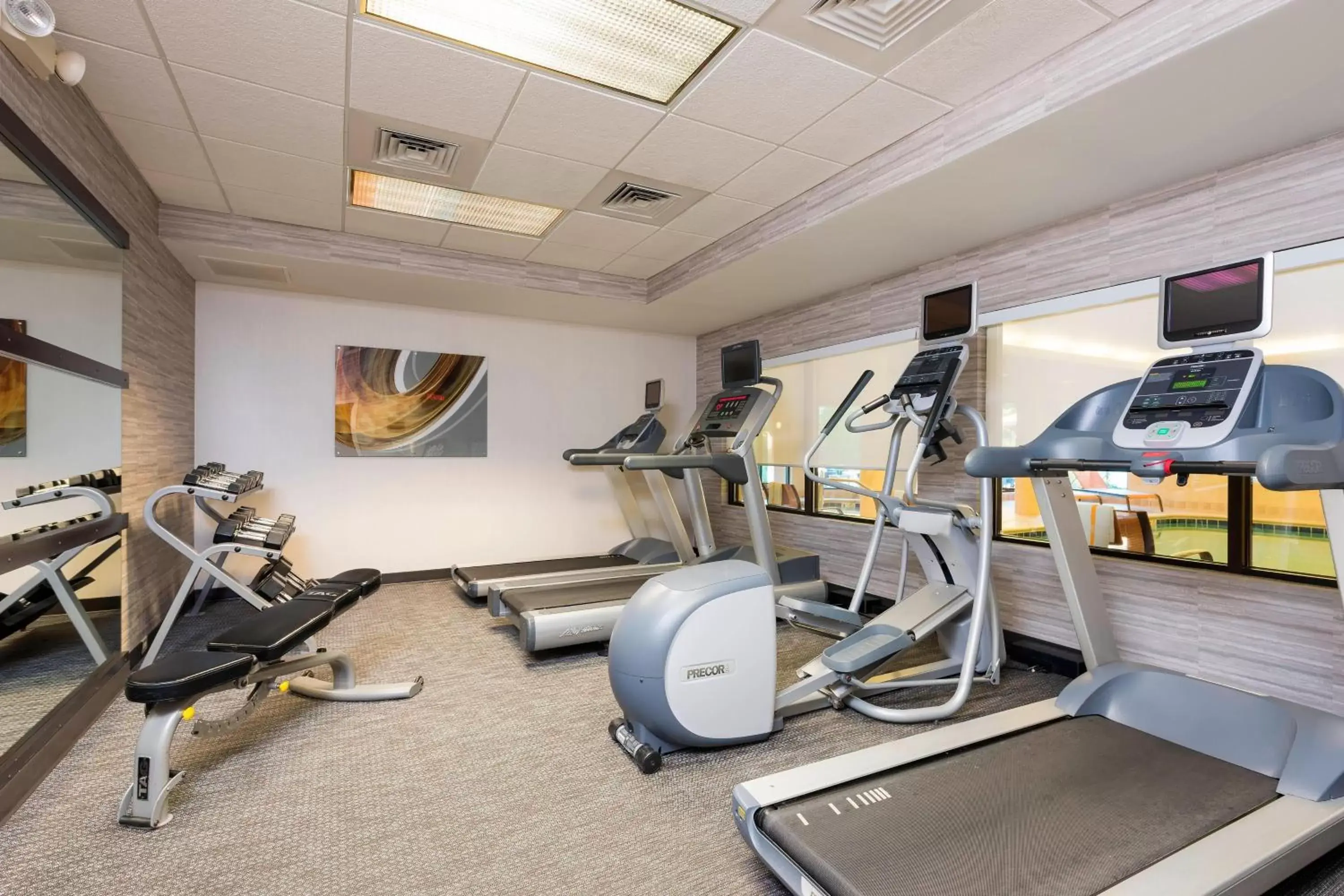 Fitness centre/facilities, Fitness Center/Facilities in Courtyard by Marriott Traverse City