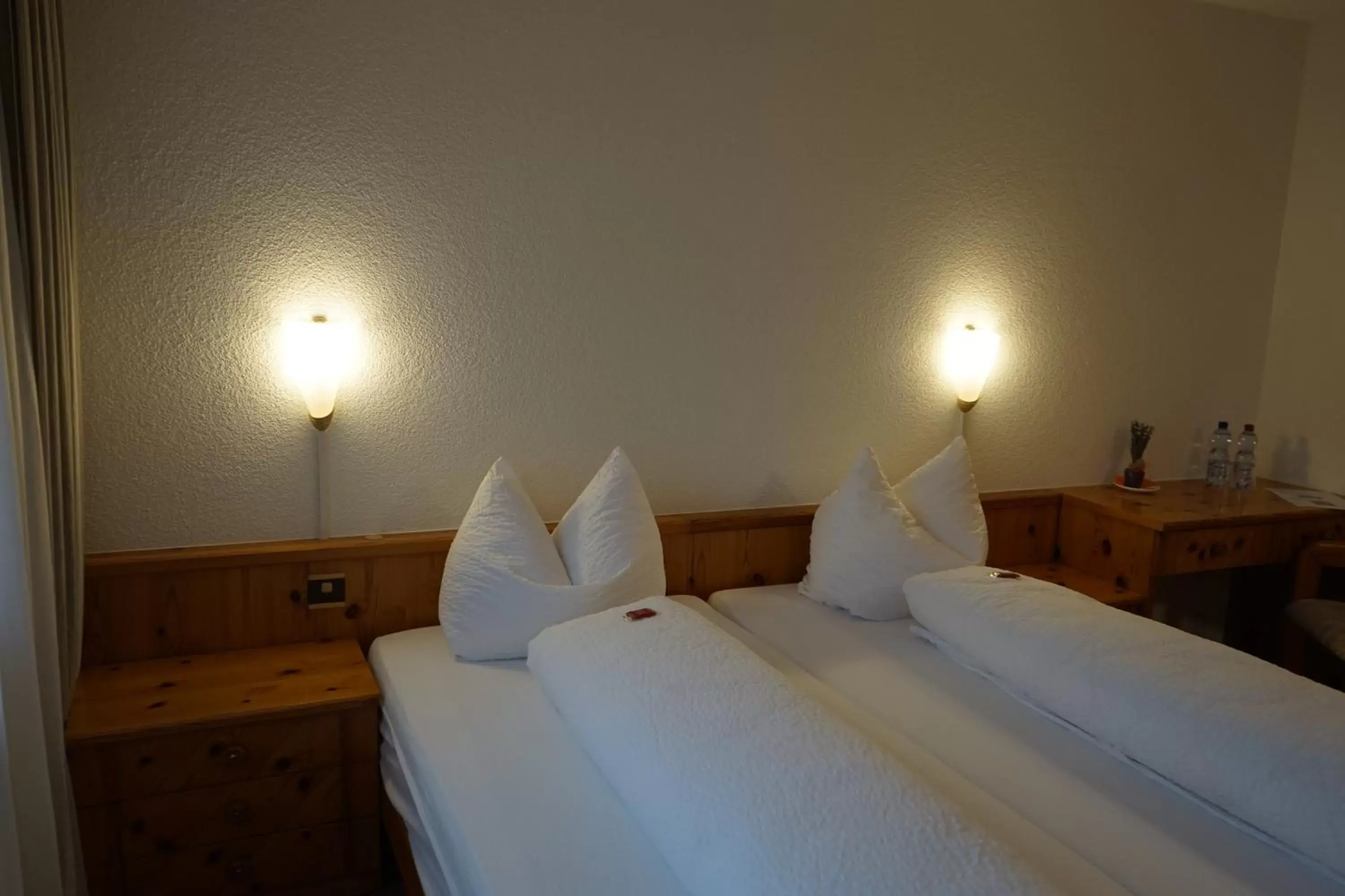 Bedroom, Bed in Hotel Schiffahrt