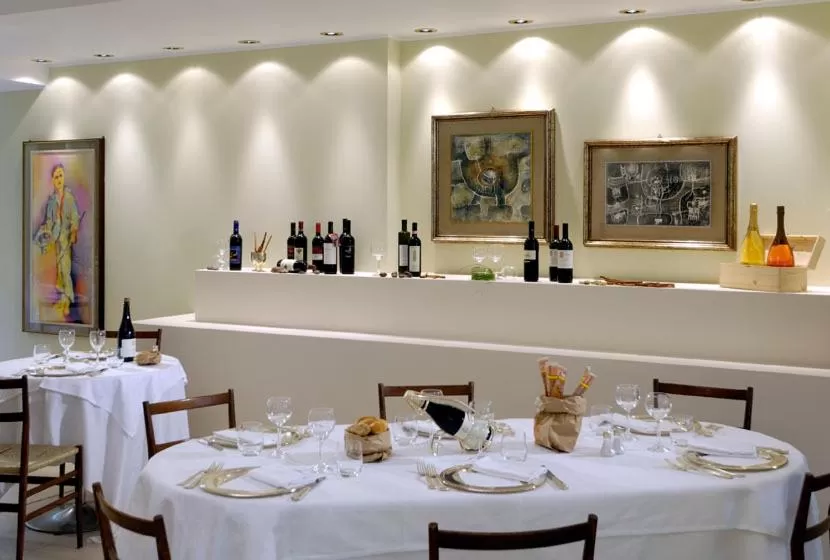 Restaurant/places to eat in Rizzi Aquacharme Hotel & Spa
