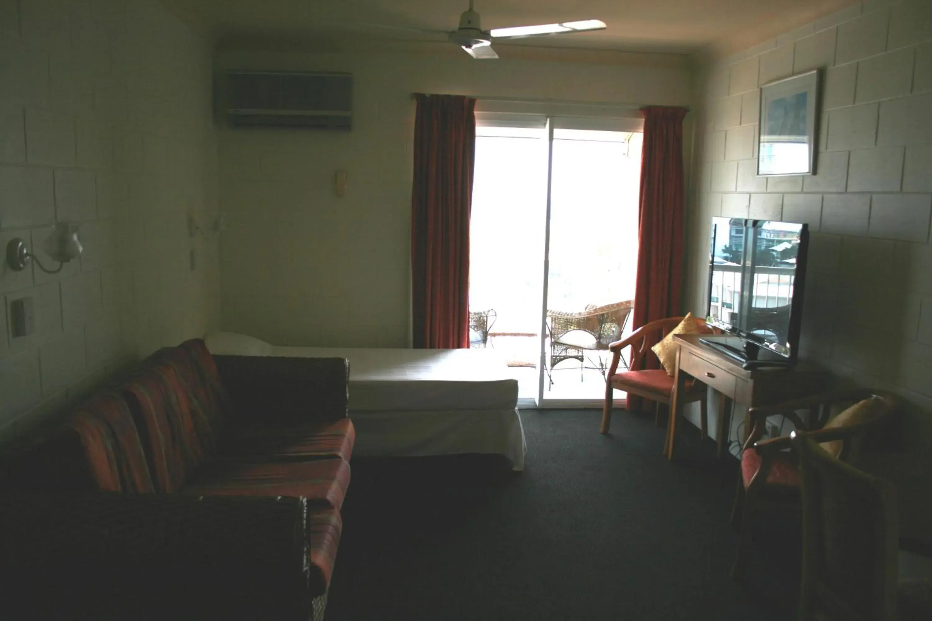 Photo of the whole room, Bed in Luma Luma Holiday Apartments