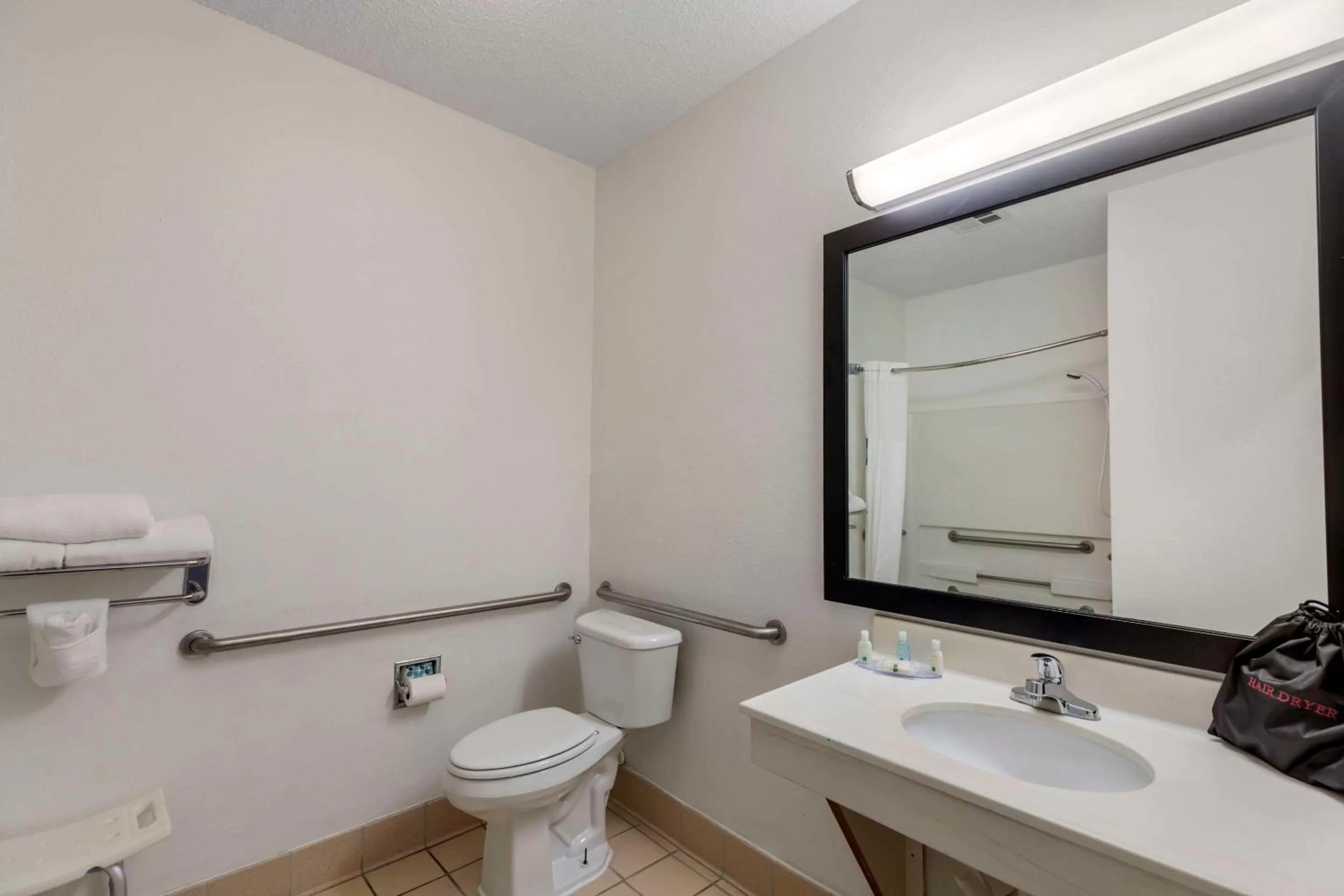 Bedroom in Quality Inn Denver Tech Center