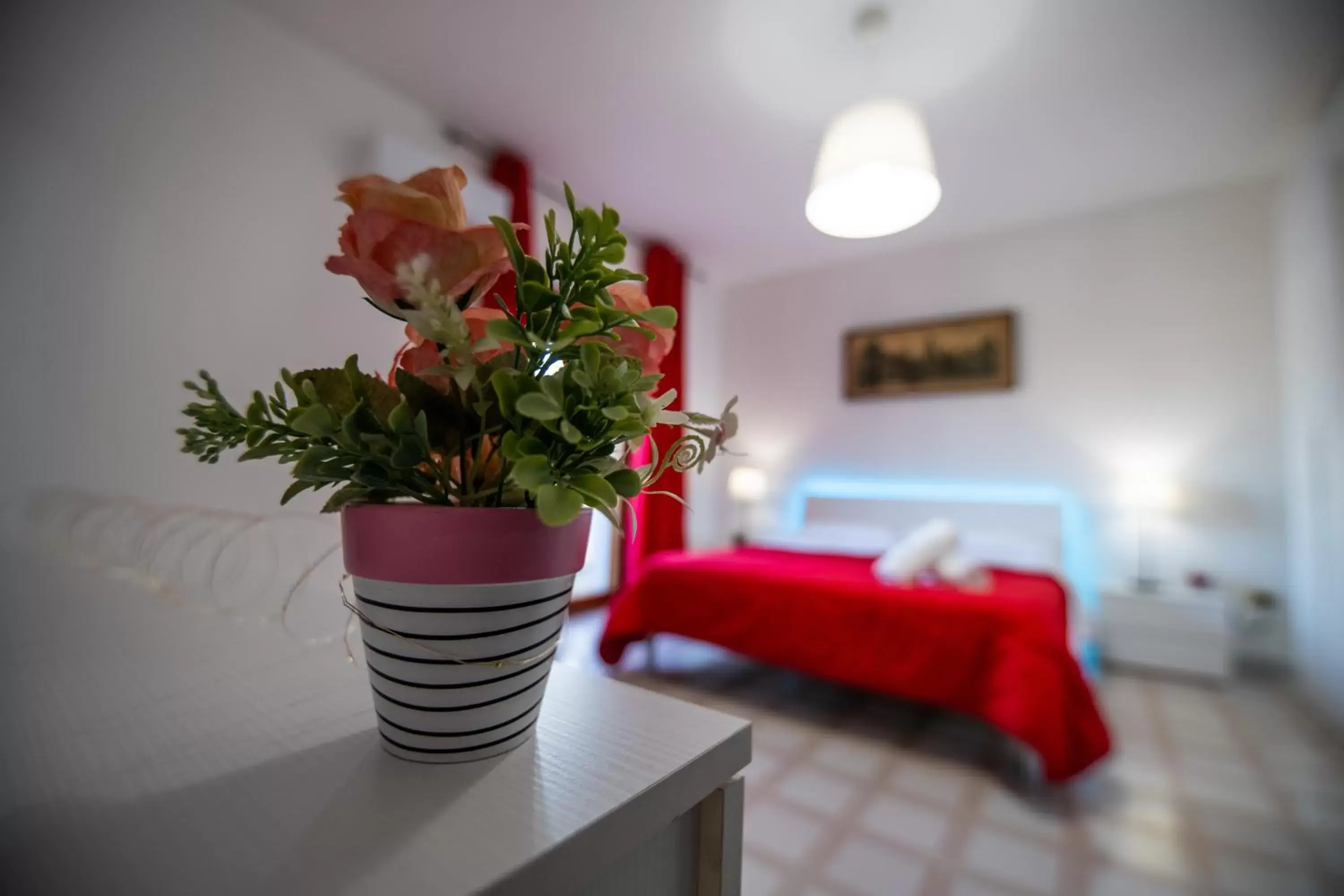 Decorative detail, Bed in B&B A casa di Amici