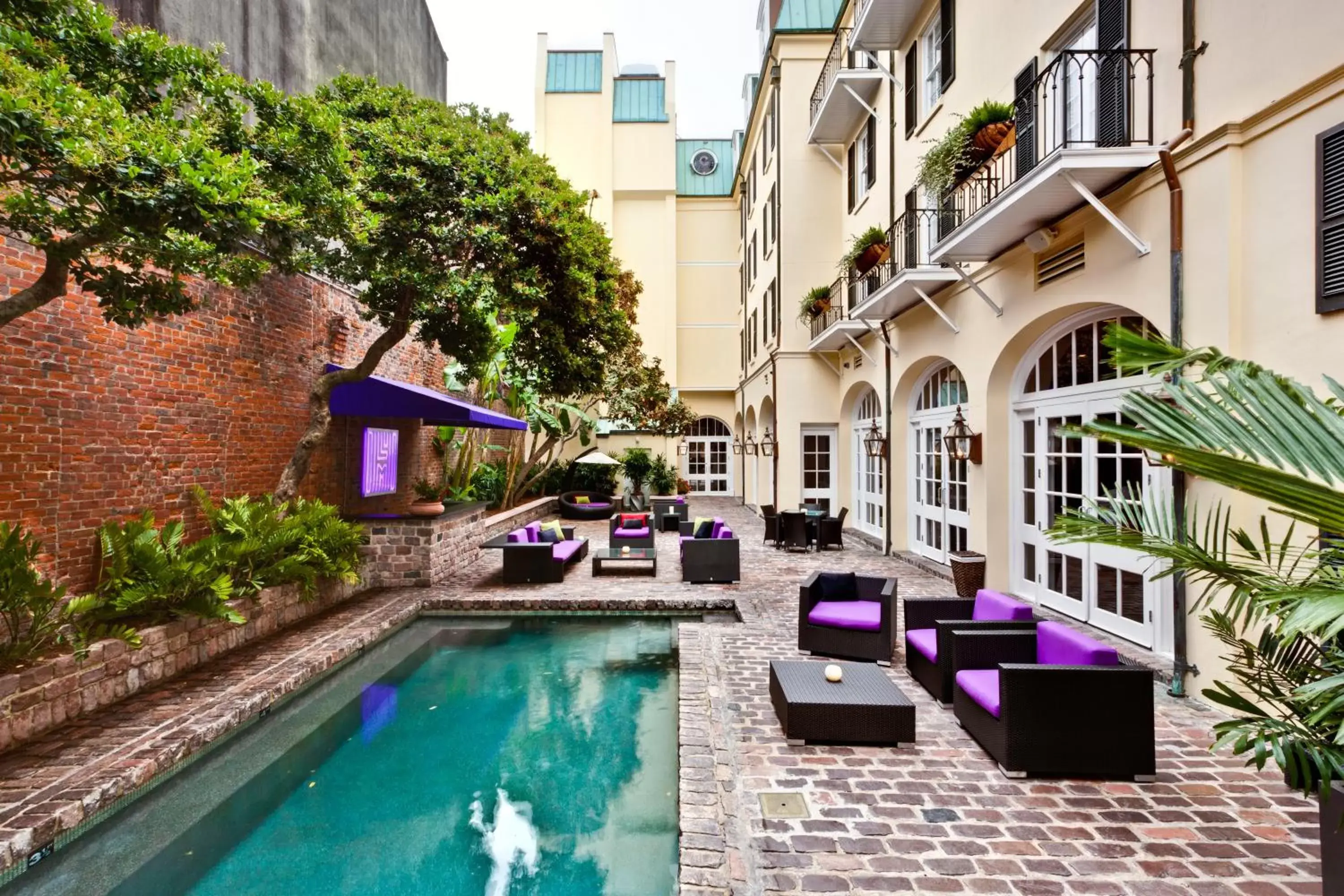 Swimming pool in Hotel Le Marais