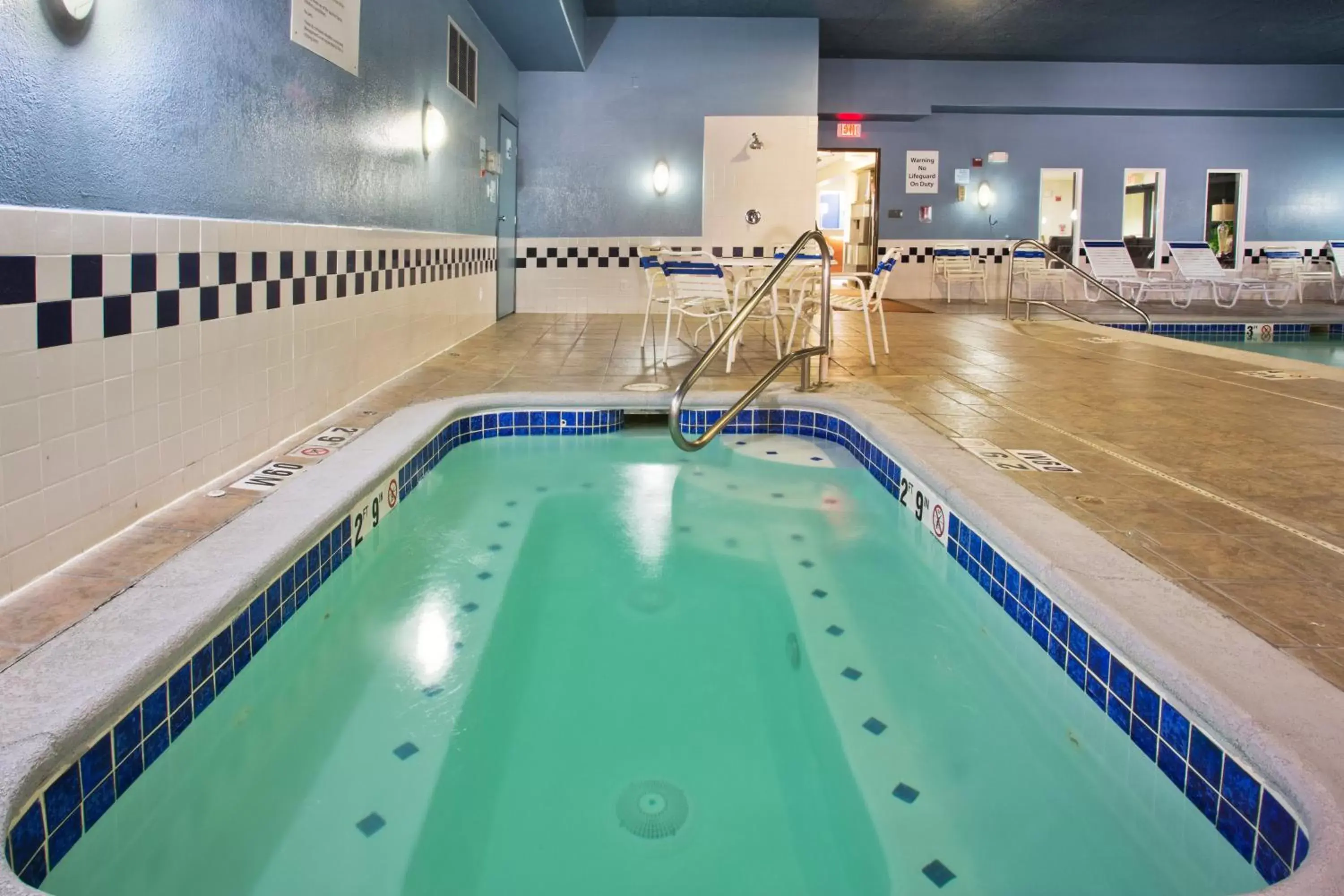 Swimming Pool in Holiday Inn Express Pendleton, an IHG Hotel