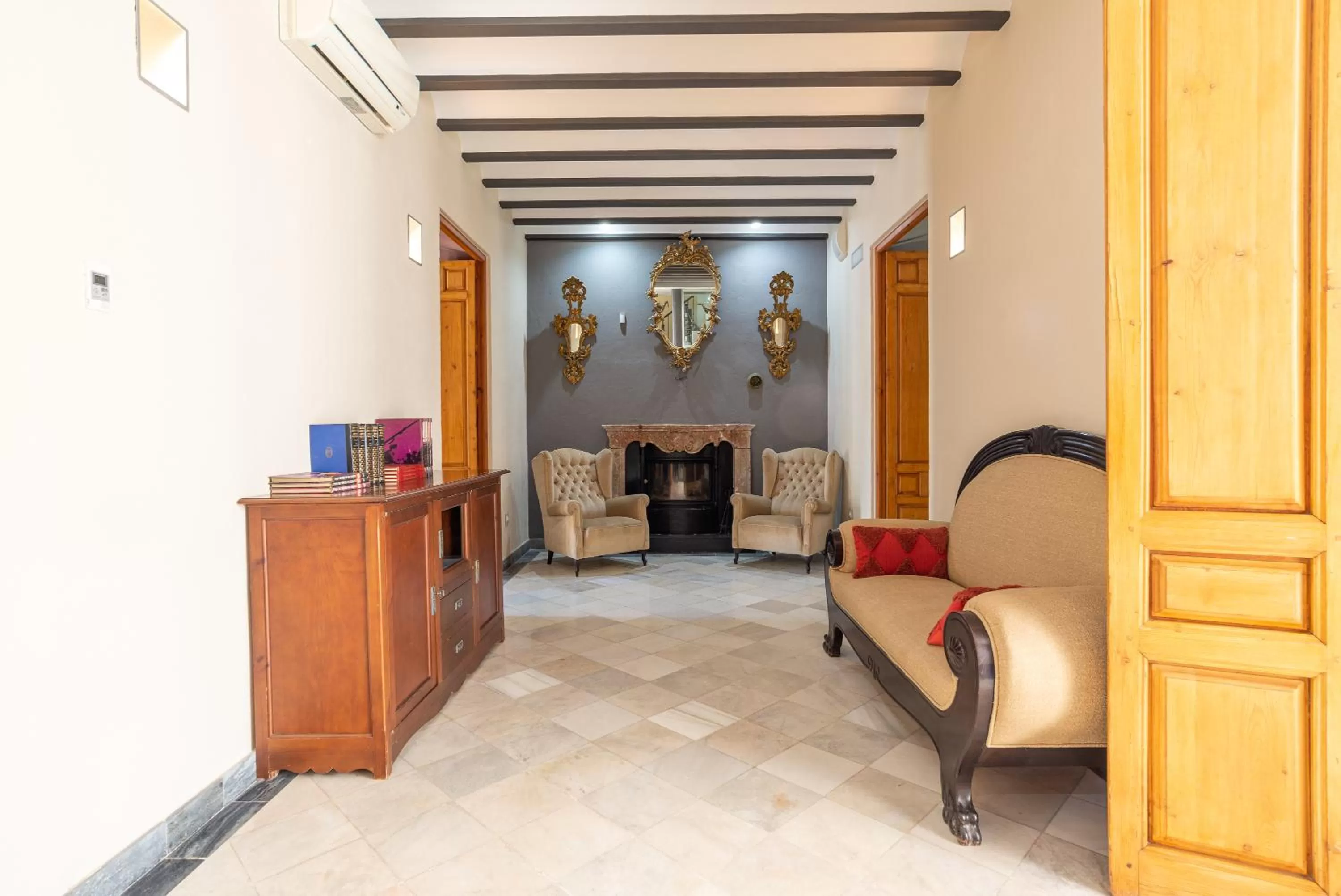 Living room in Hotel Albaicín