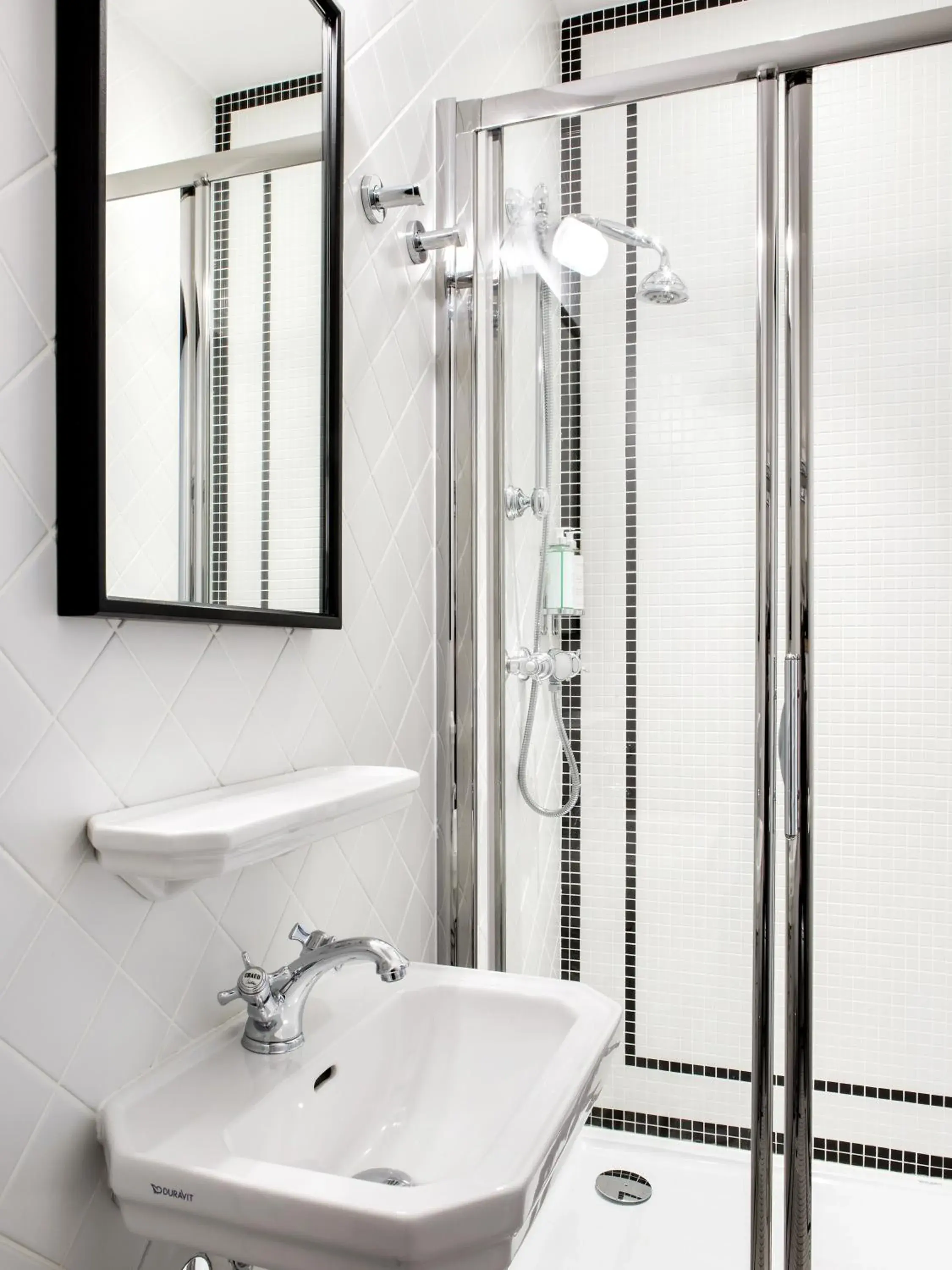 Shower, Bathroom in Hotel Rendez-Vous Batignolles
