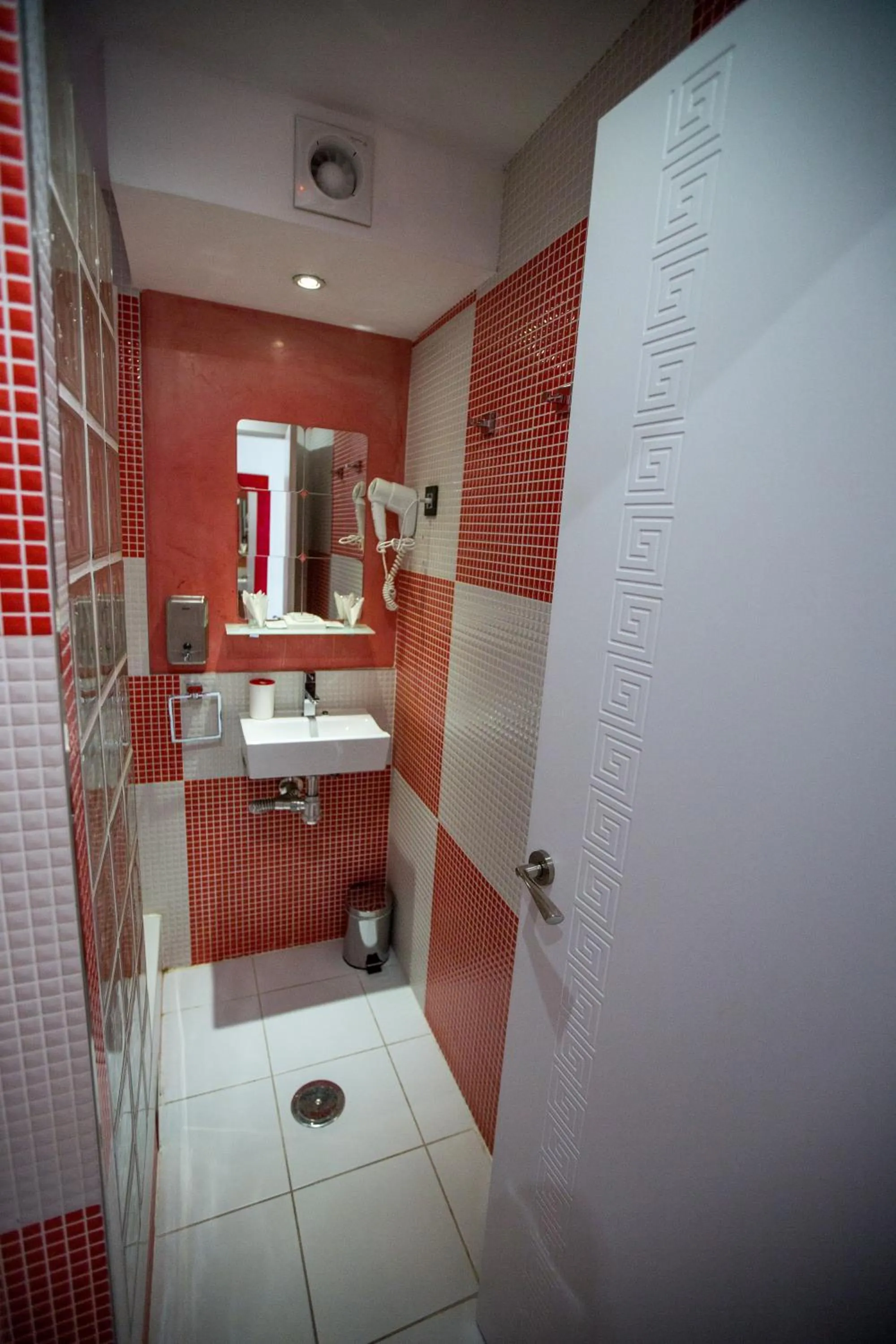 Bathroom in Hostal Inn Madrid