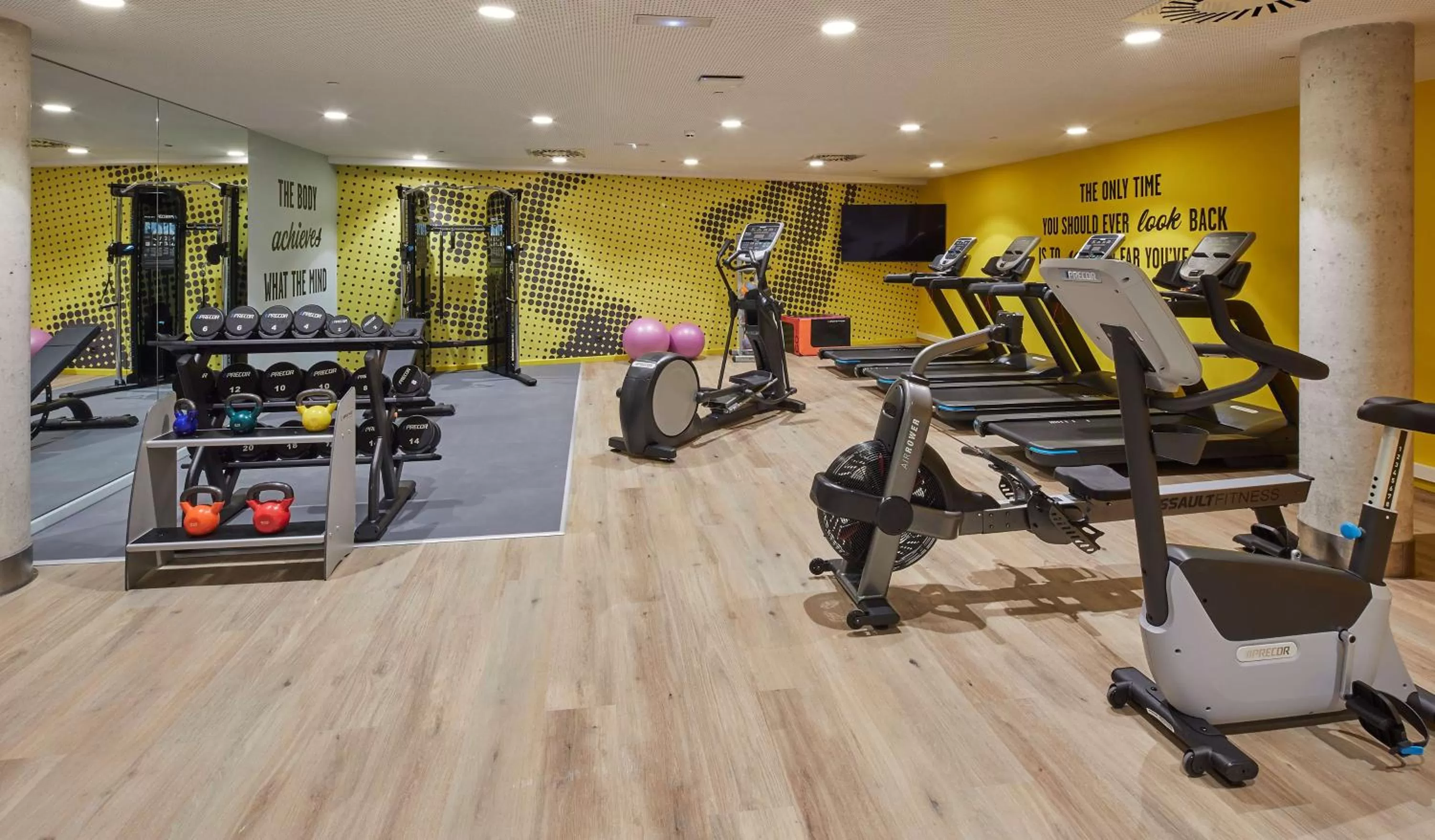 Fitness centre/facilities in Hampton By Hilton Barcelona Fira Gran Via