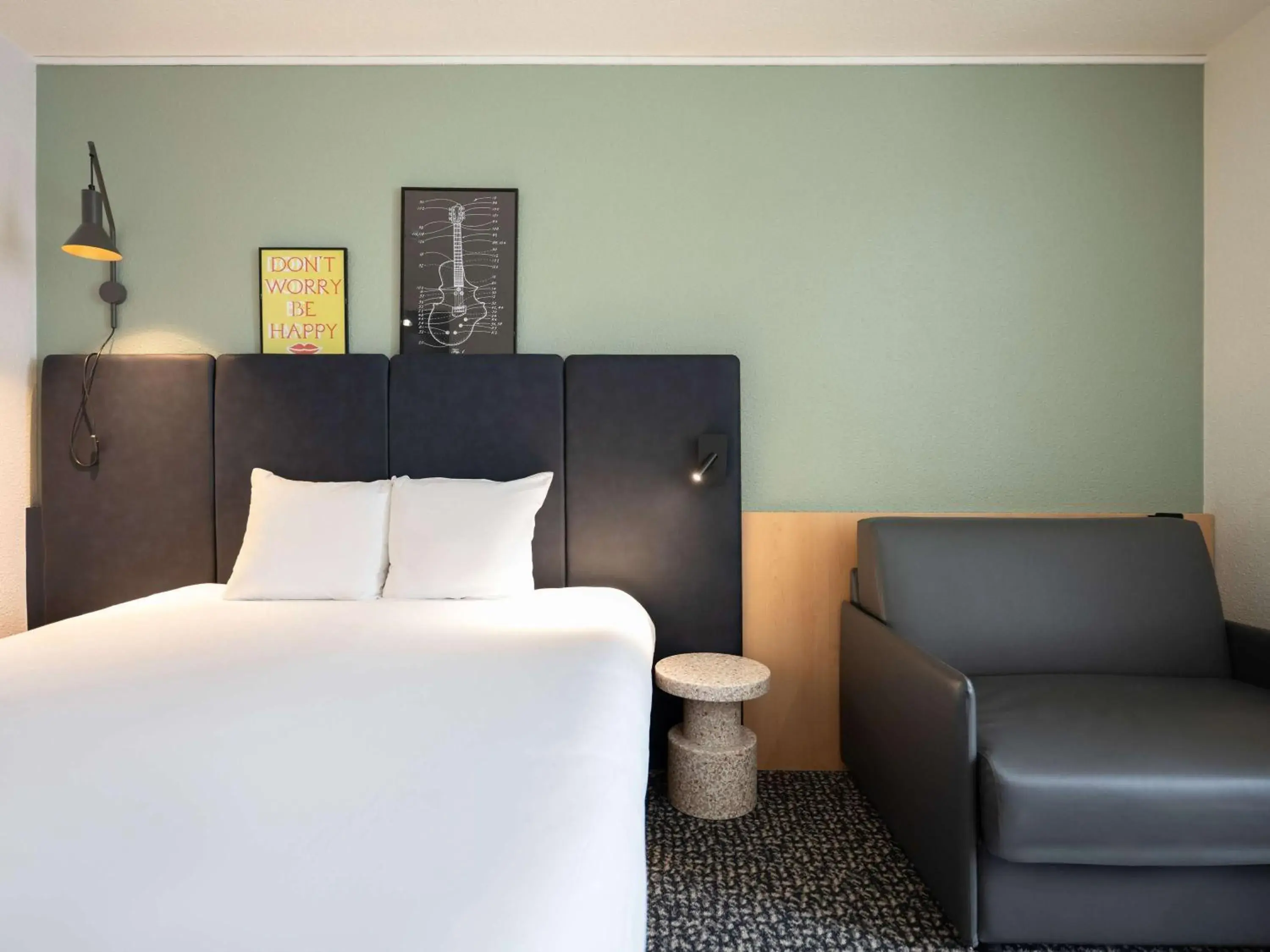 Bedroom, Bed in ibis Paris Gare de Lyon Ledru Rollin 12eme