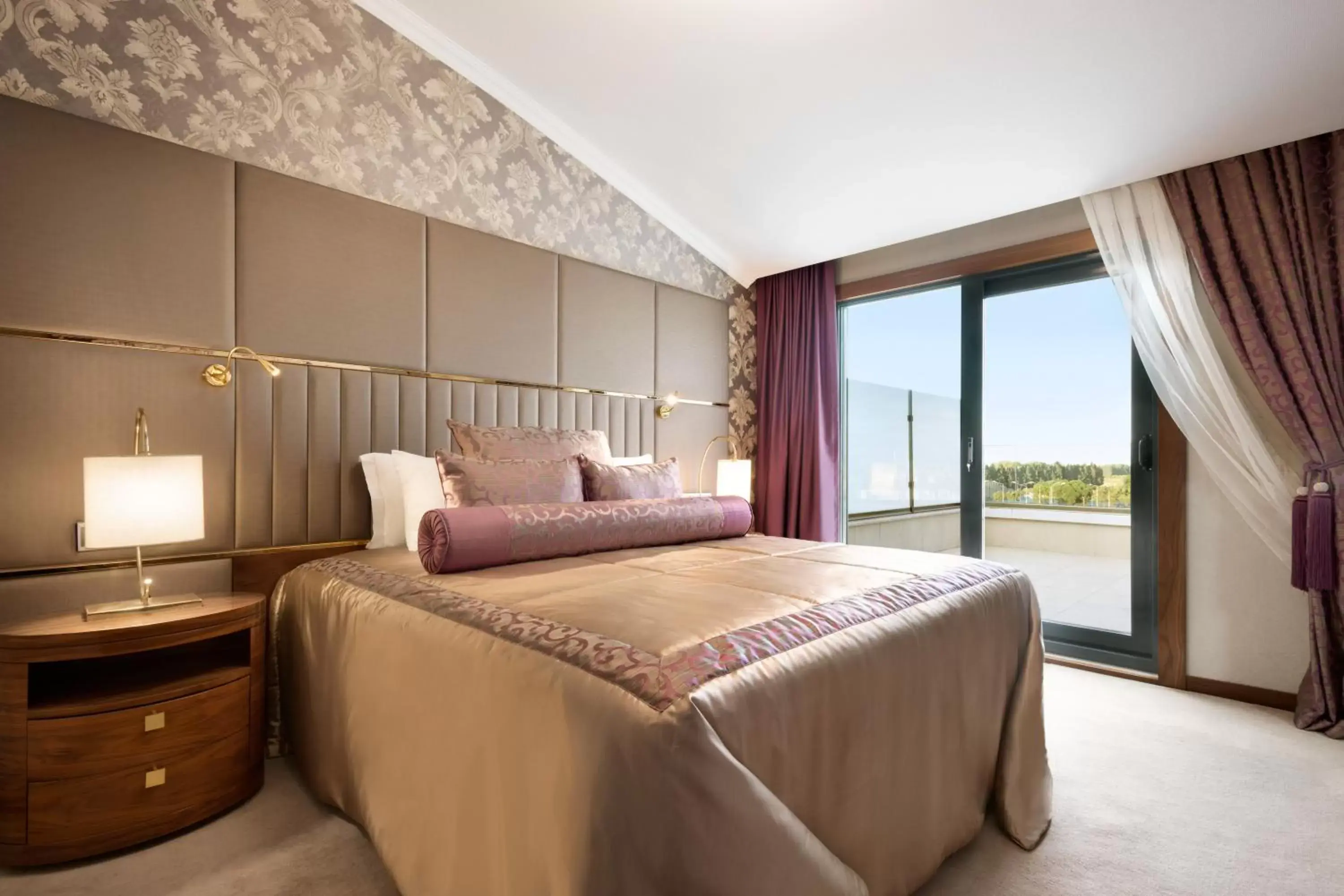 Bedroom, Bed in Ramada by Wyndham Yalova