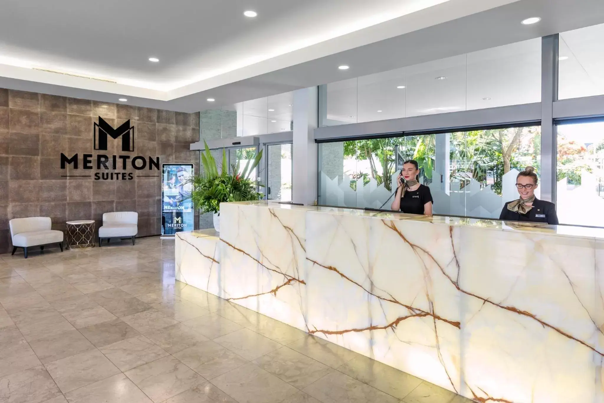 Lobby/Reception in Meriton Suites Broadbeach