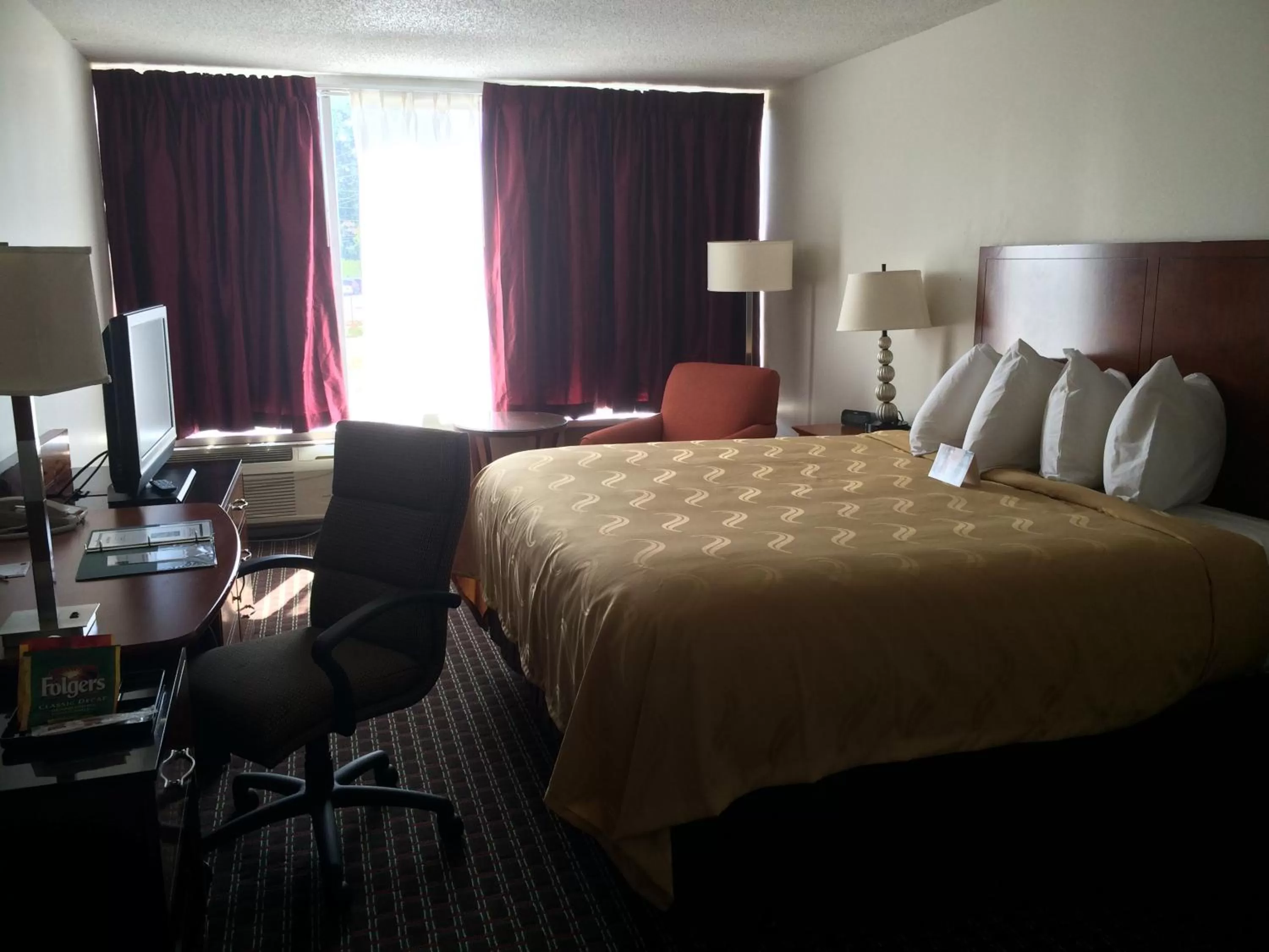 Day, Bed in Days Inn by Wyndham Hartsfield Jackson Atlanta Airport West