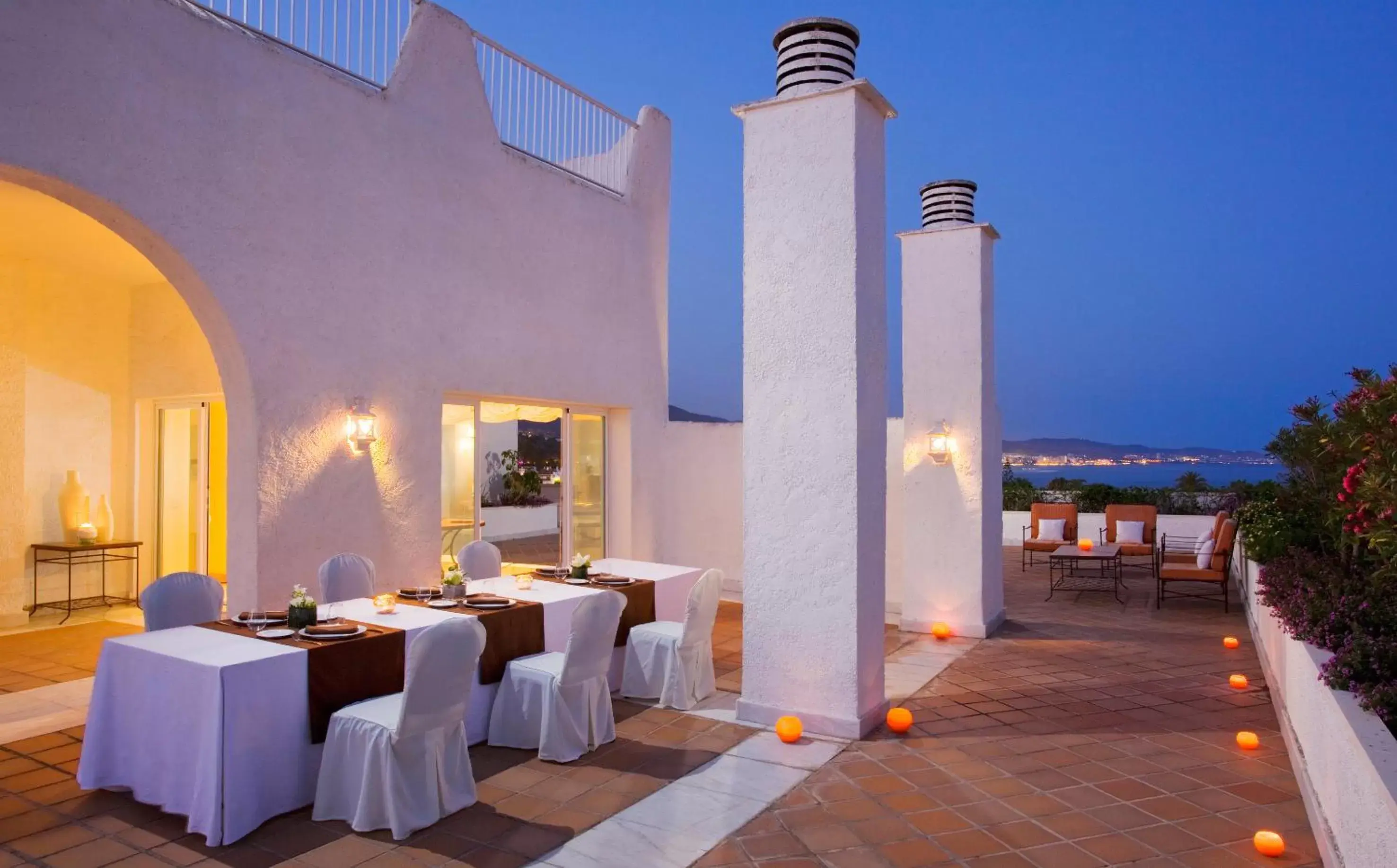 Balcony/Terrace, Restaurant/Places to Eat in Melia Marbella Banús