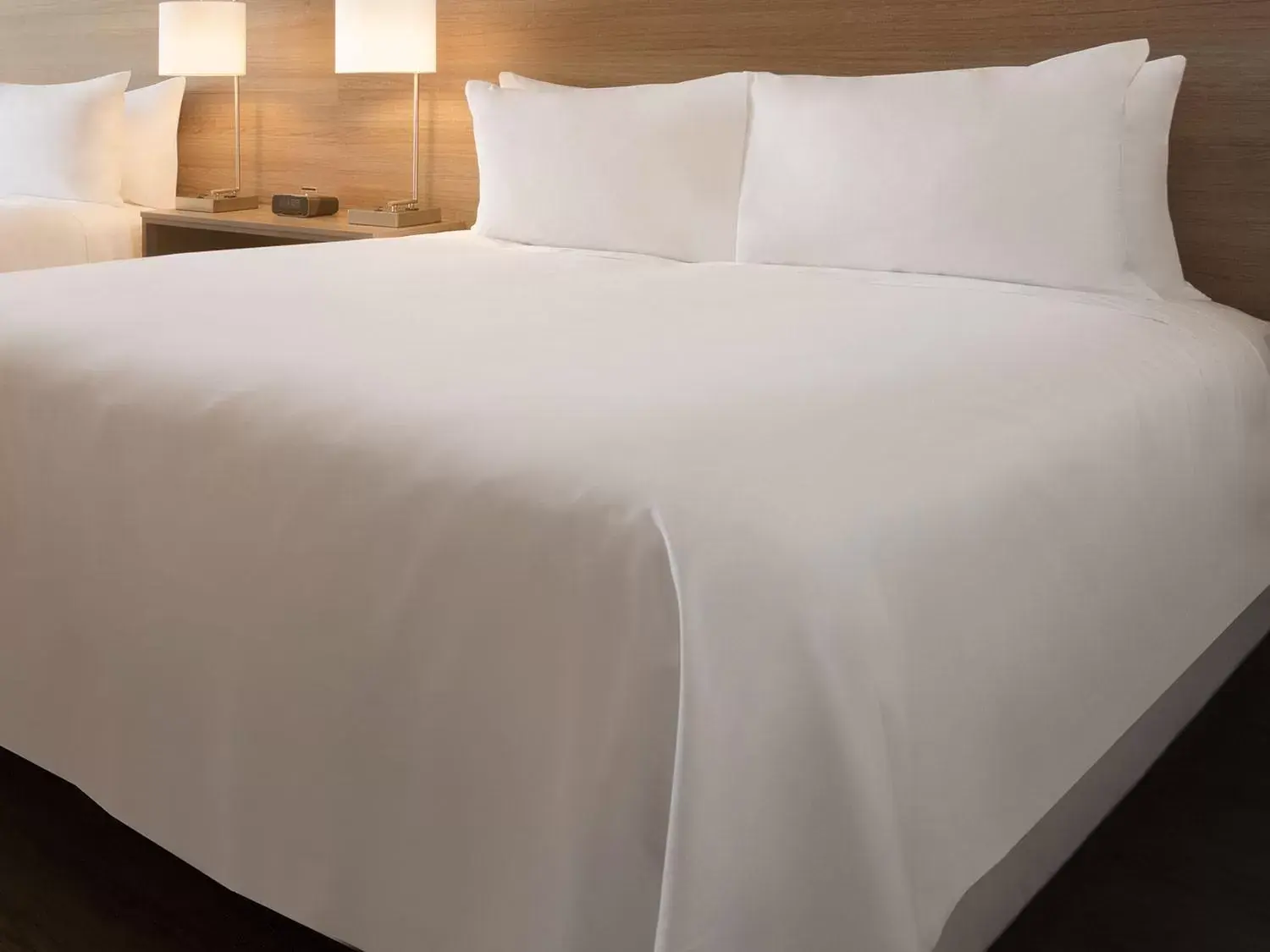 Bed in Radisson Dallas North-Addison