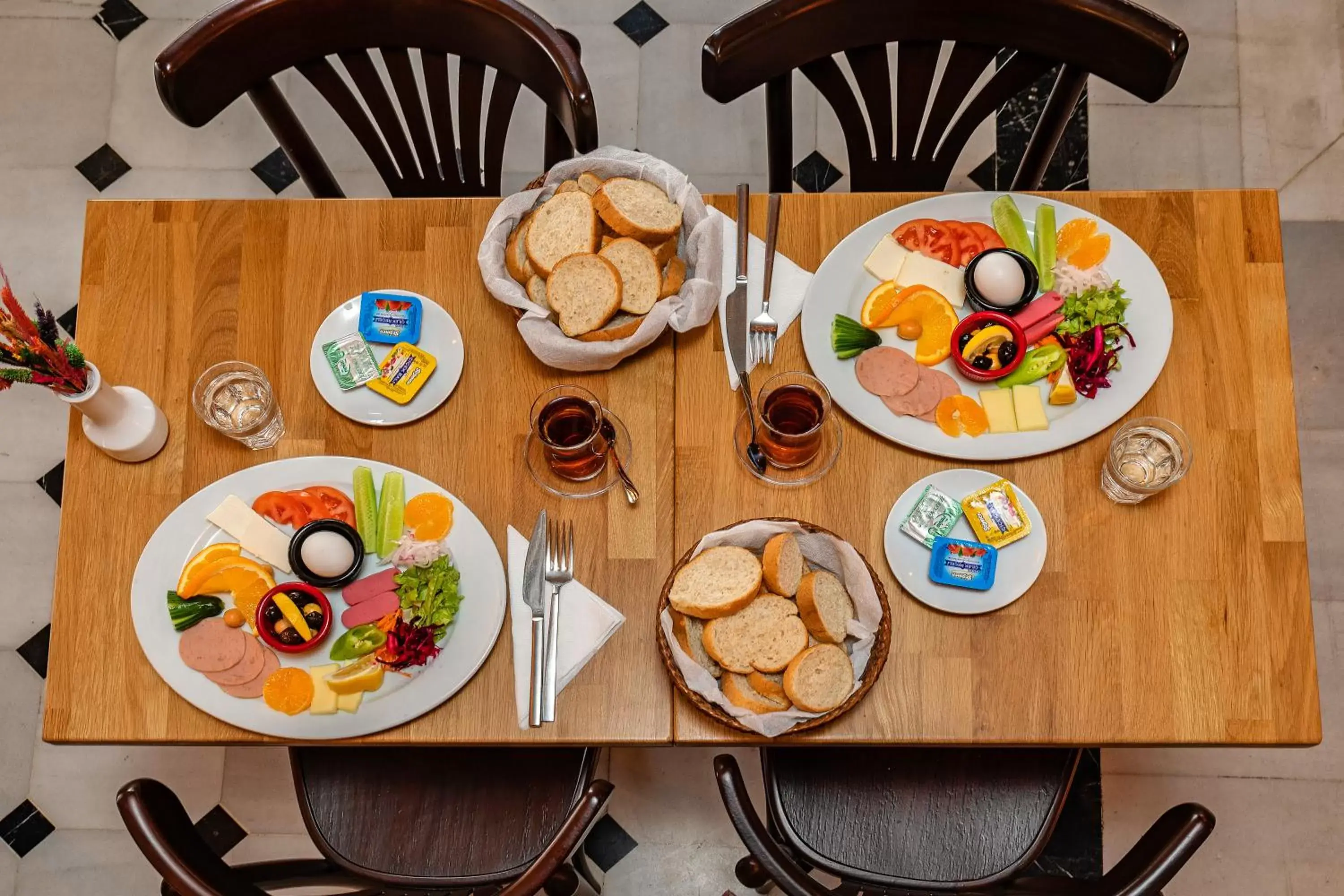 Breakfast in Santa Ottoman Hotel