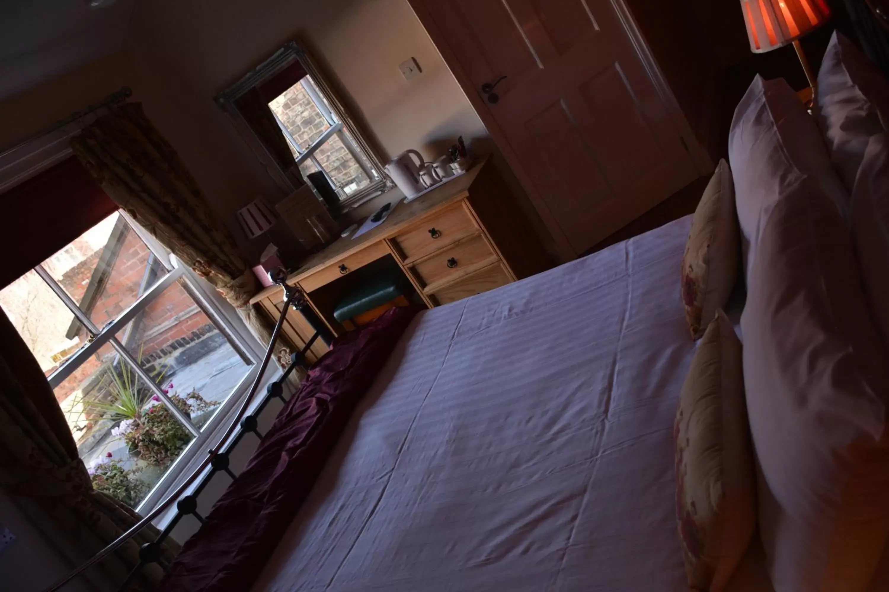 Photo of the whole room, Bed in The Rose & Crown York Photo of the whole room, Bed in The Rose & Crown York