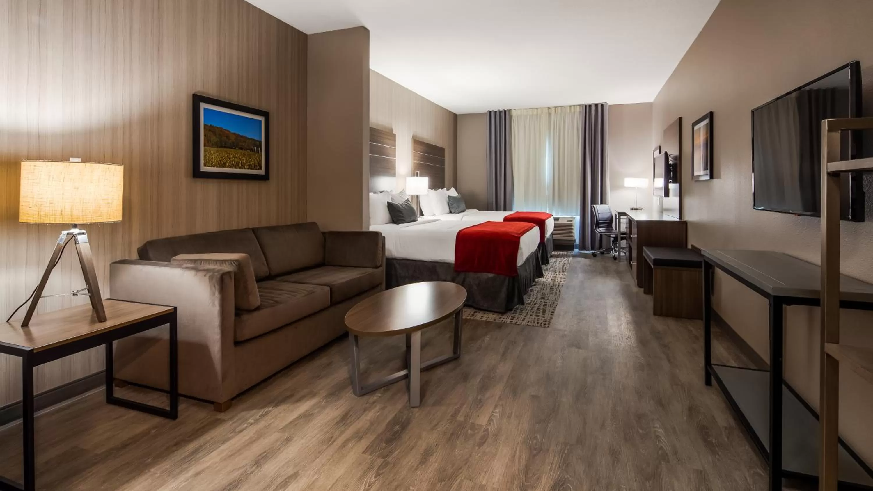 Photo of the whole room in Best Western Plus LaCrescent - LaCrosse