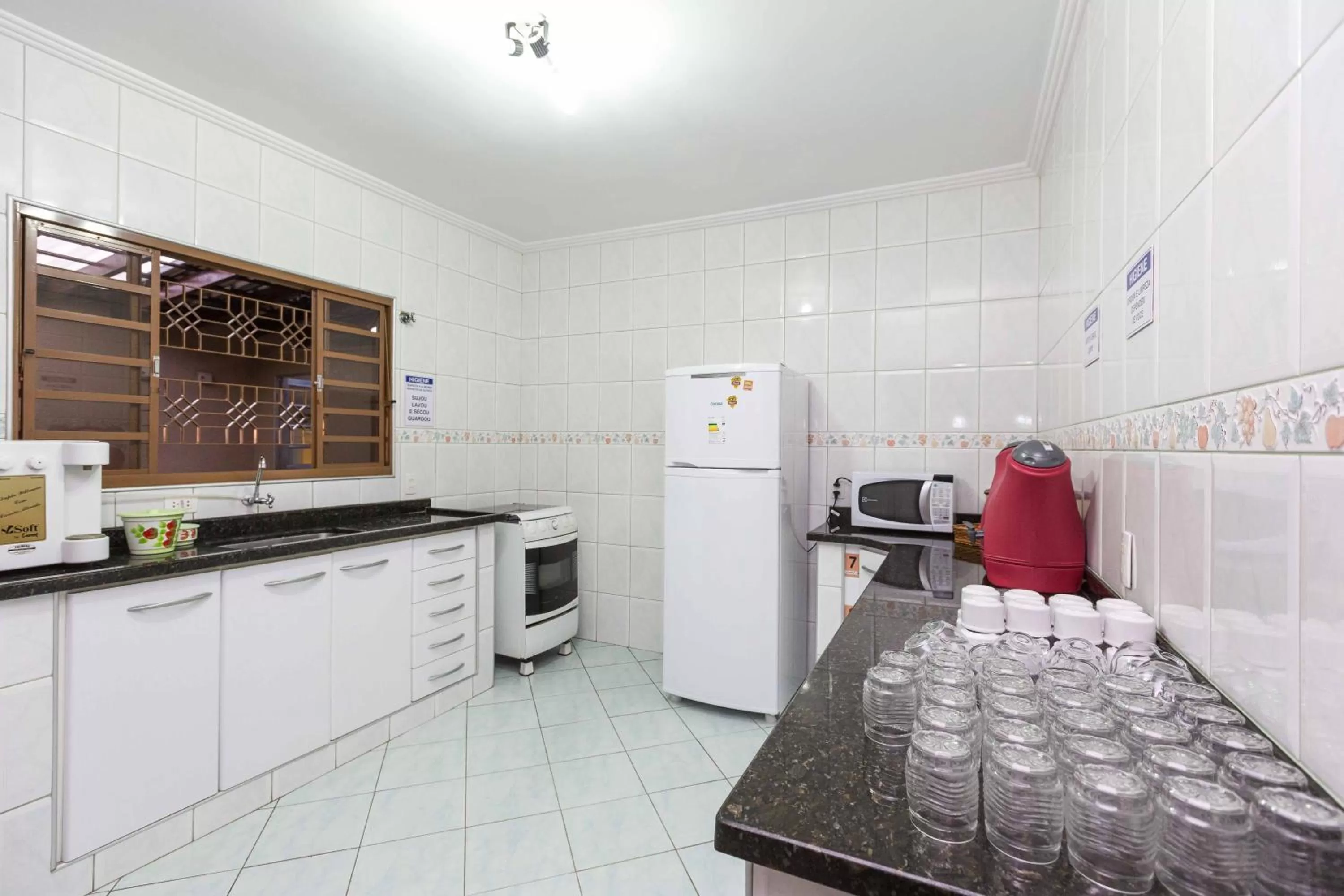 Restaurant/places to eat in Pousada F7