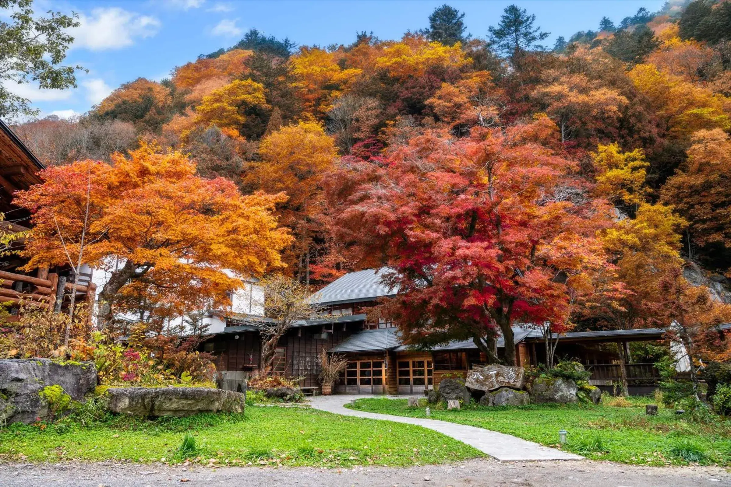 Facade/entrance, Property Building in Hatcho no Yu Hot Spring Ryokan