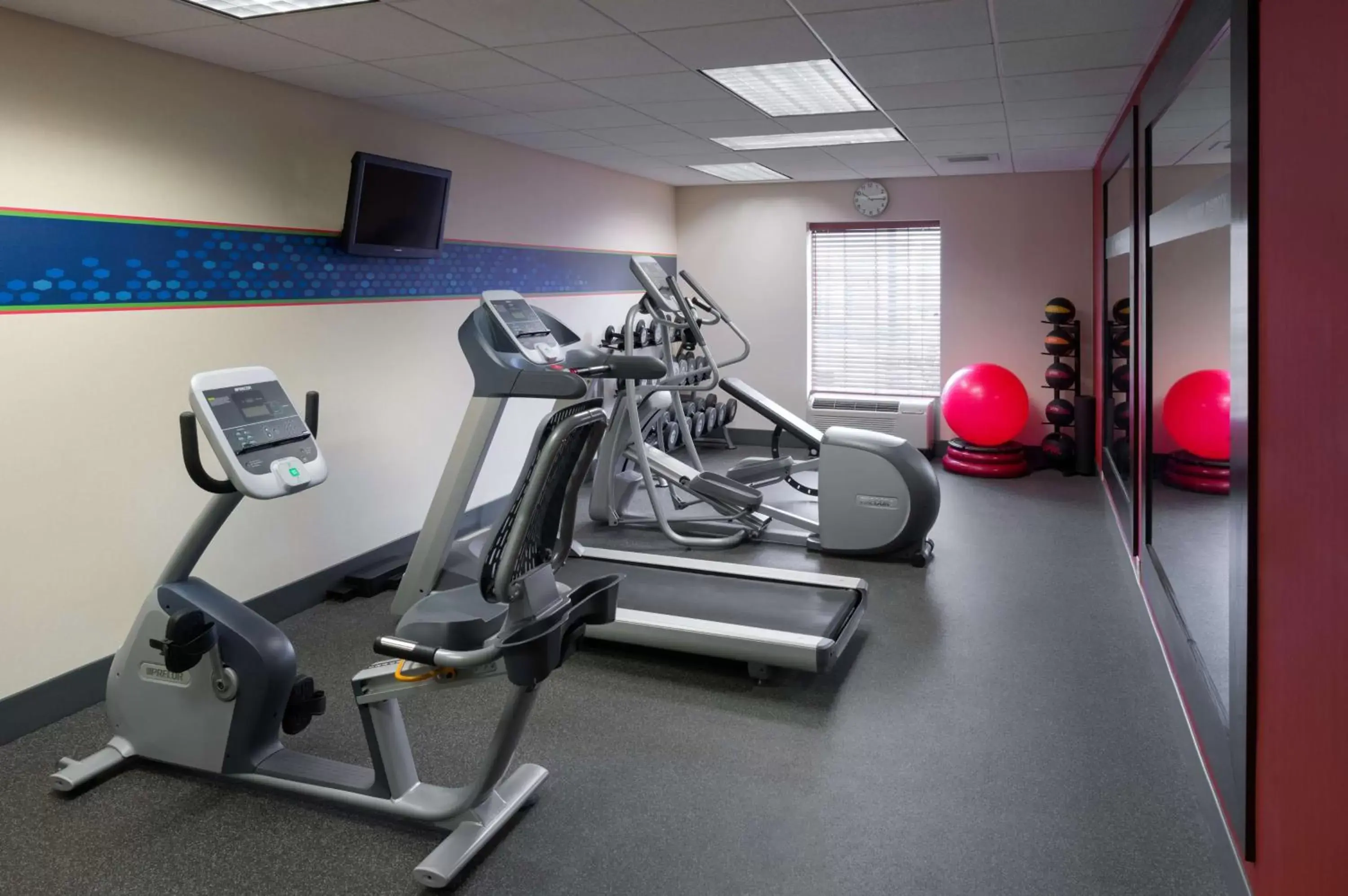 Fitness centre/facilities, Fitness Center/Facilities in Hampton Inn & Suites State College at Williamsburg Square