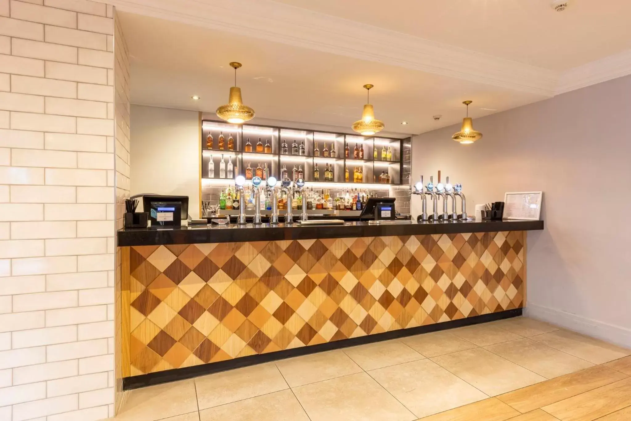 Lounge or bar, Lounge/Bar in Holiday Inn - Glasgow Airport, an IHG Hotel