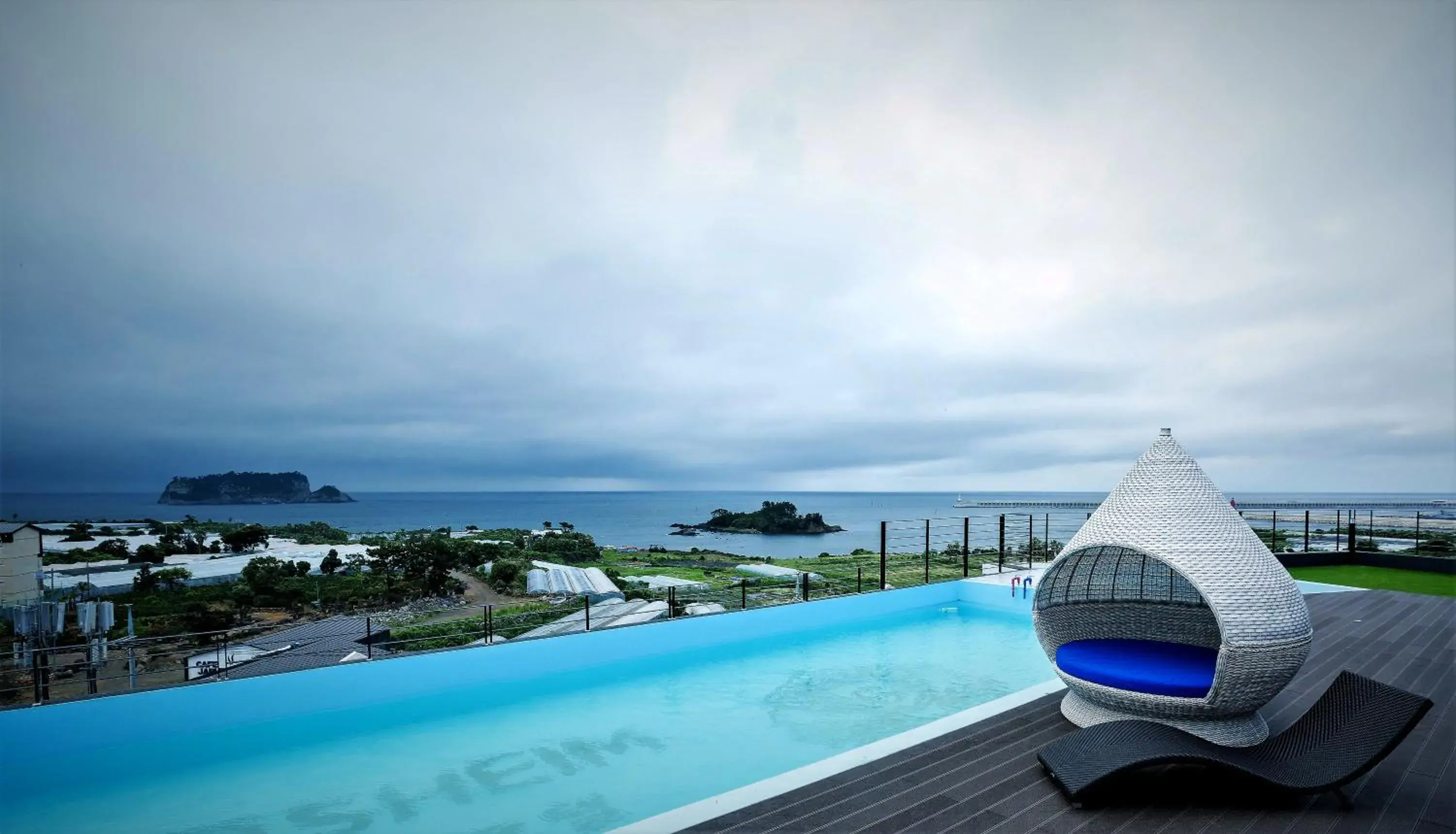 Pool view, Swimming Pool in GLADSHEIM HOTEL