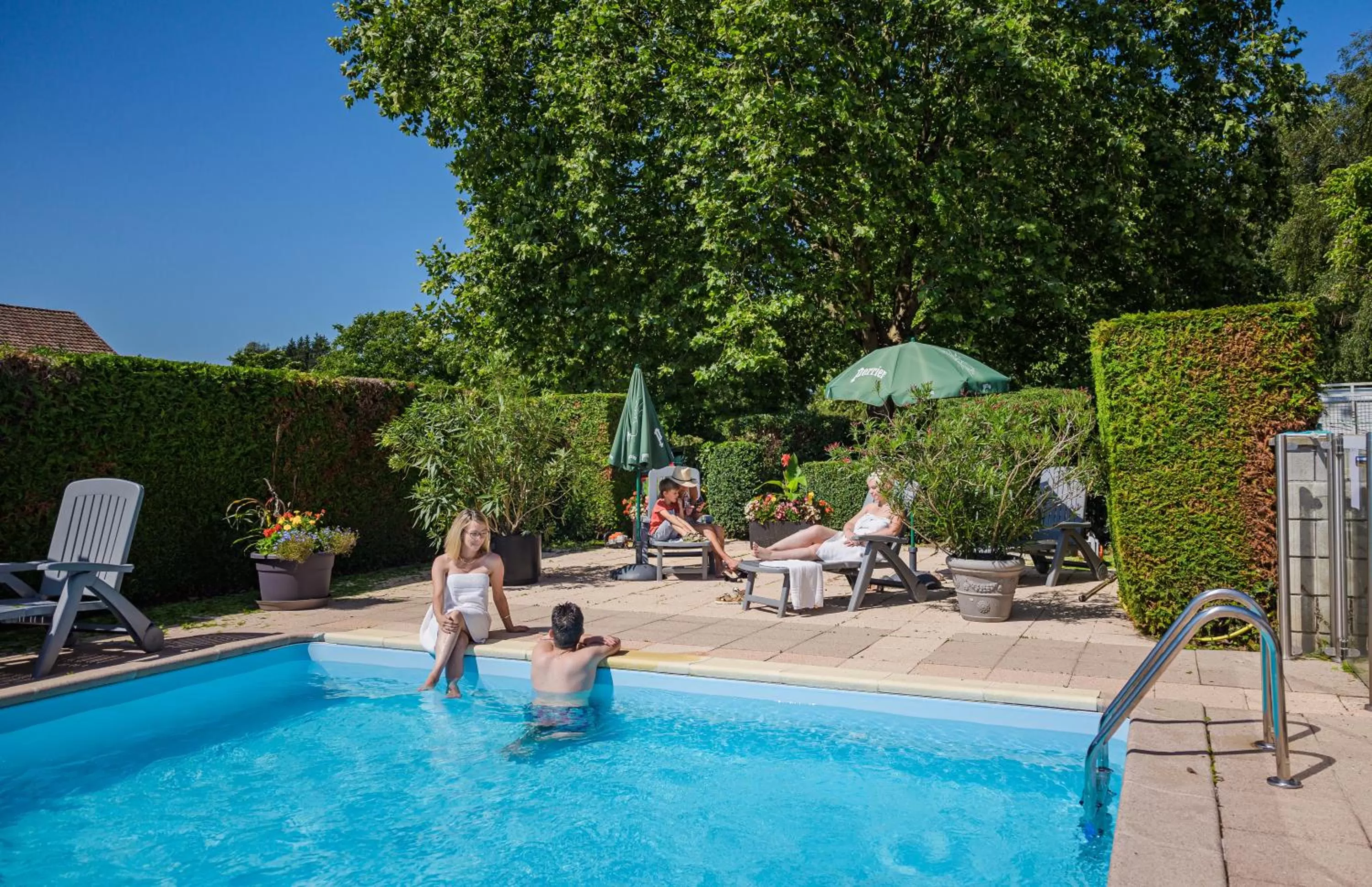 Swimming pool in ibis Belfort Danjoutin