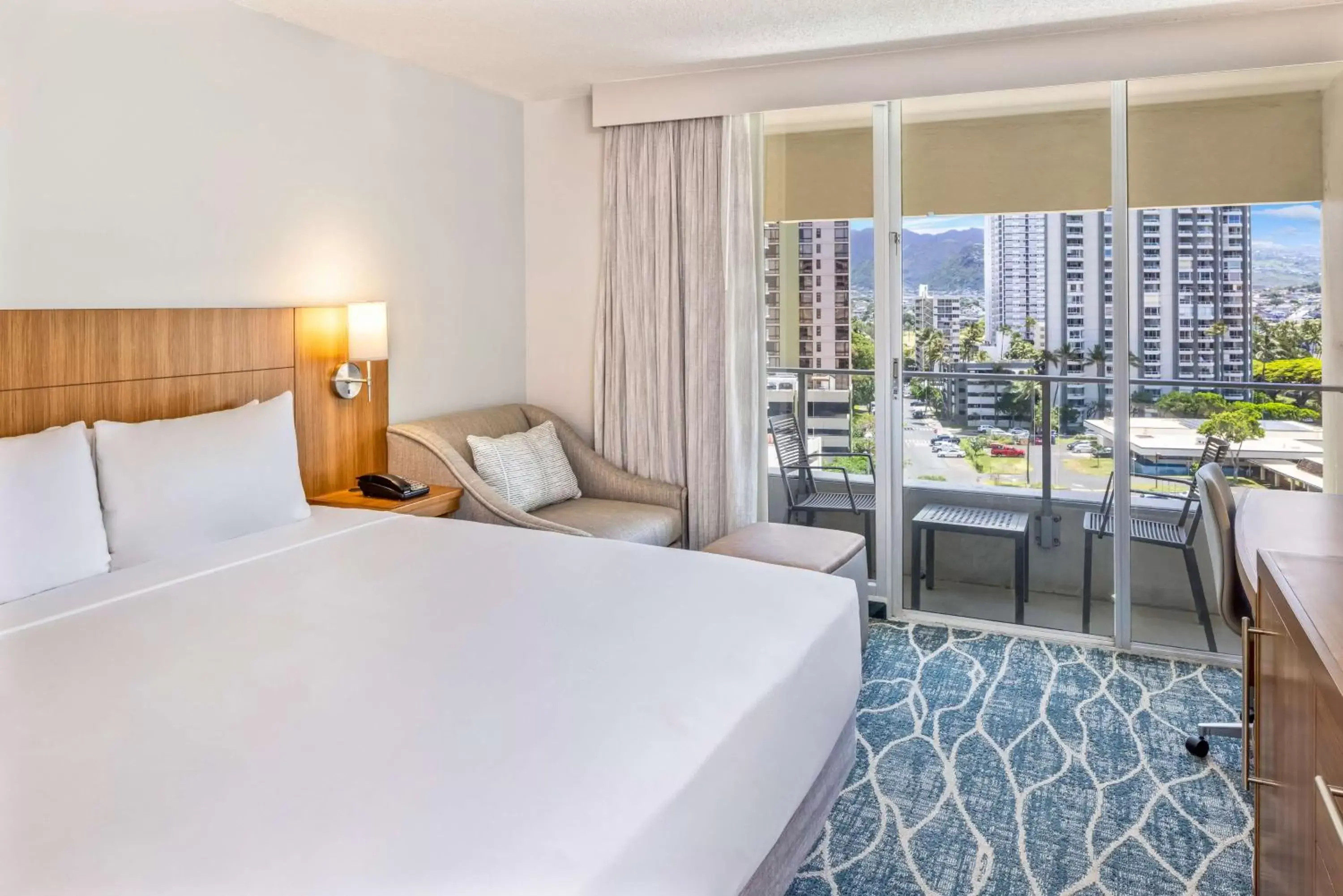 Bedroom in Hyatt Place Waikiki Beach