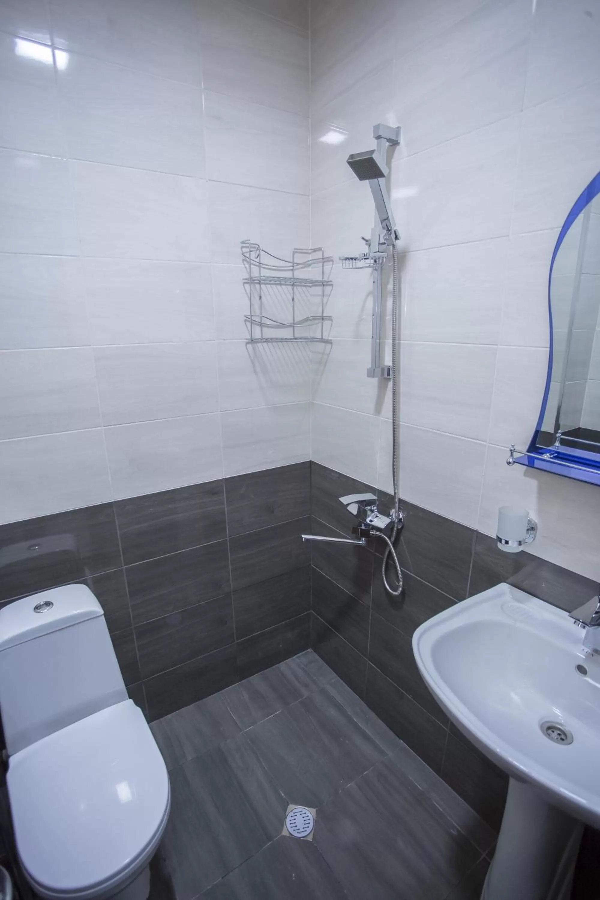 Bathroom in Hotel Garanti