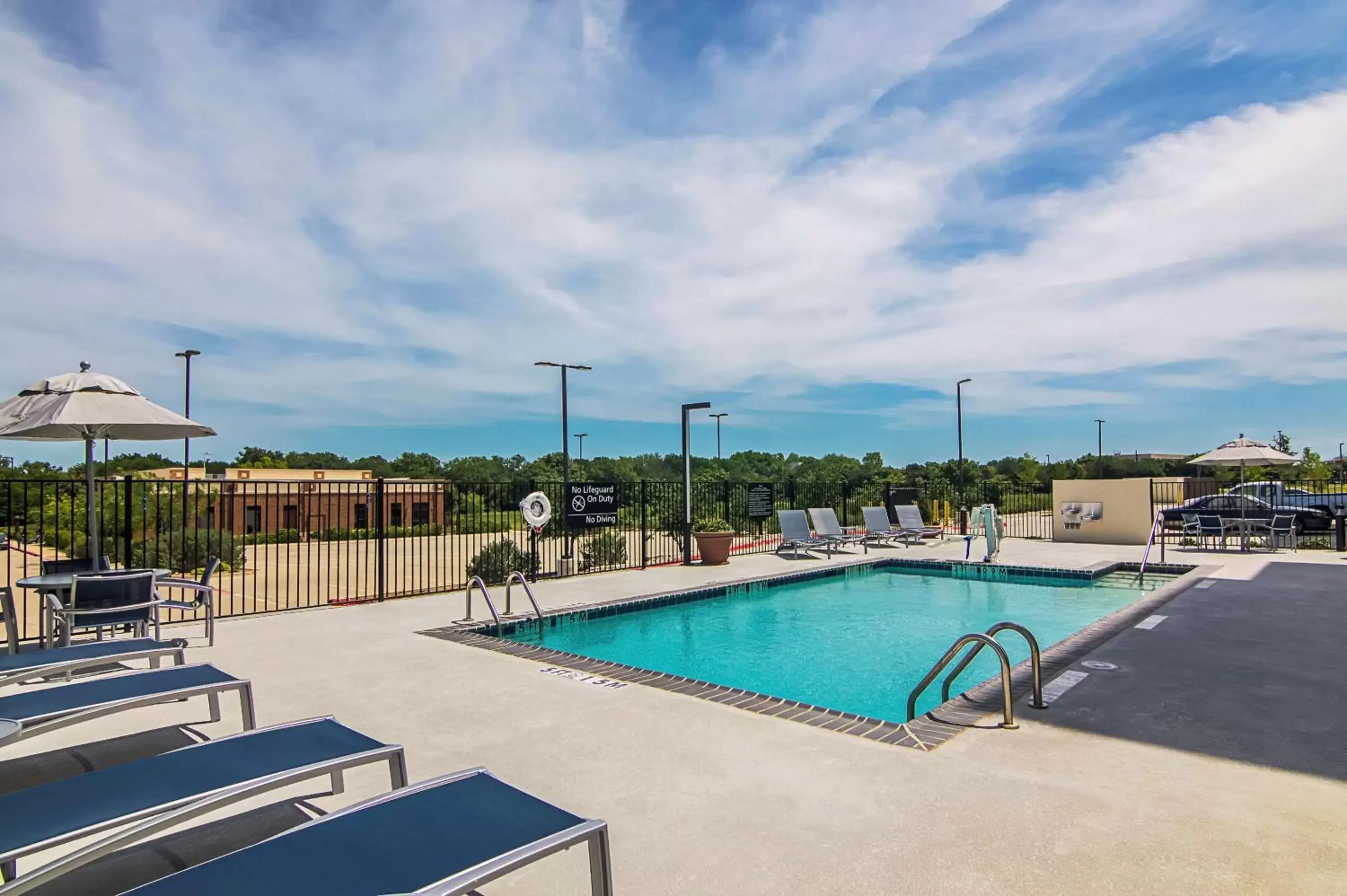 Pool view, Swimming Pool in Hampton Inn & Suites-Dallas/Richardson