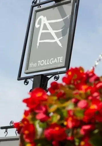 Day, Property Logo/Sign in The Tollgate Inn