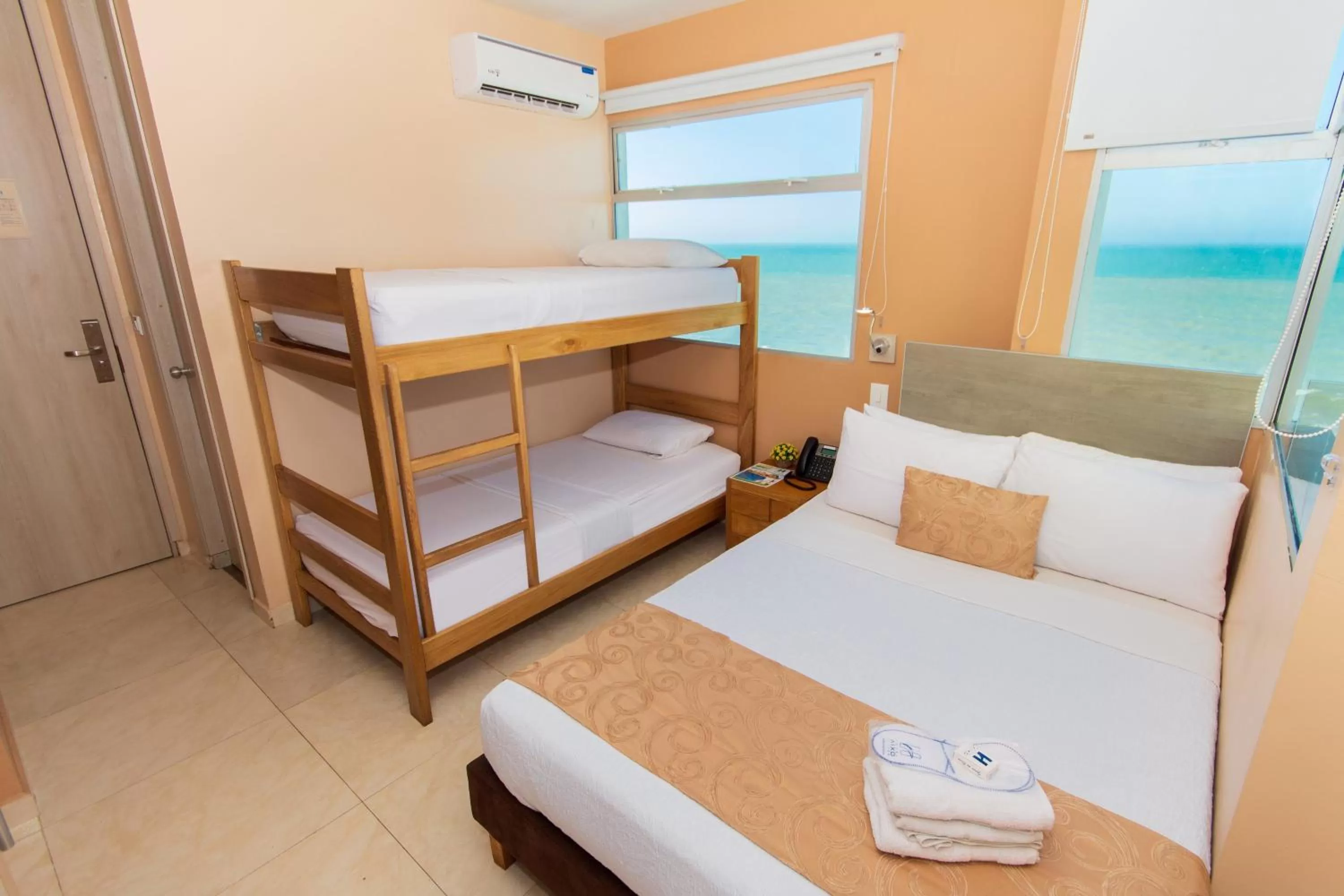 Bedroom, Bed in Hotel Aixo Suites By GEH Suites