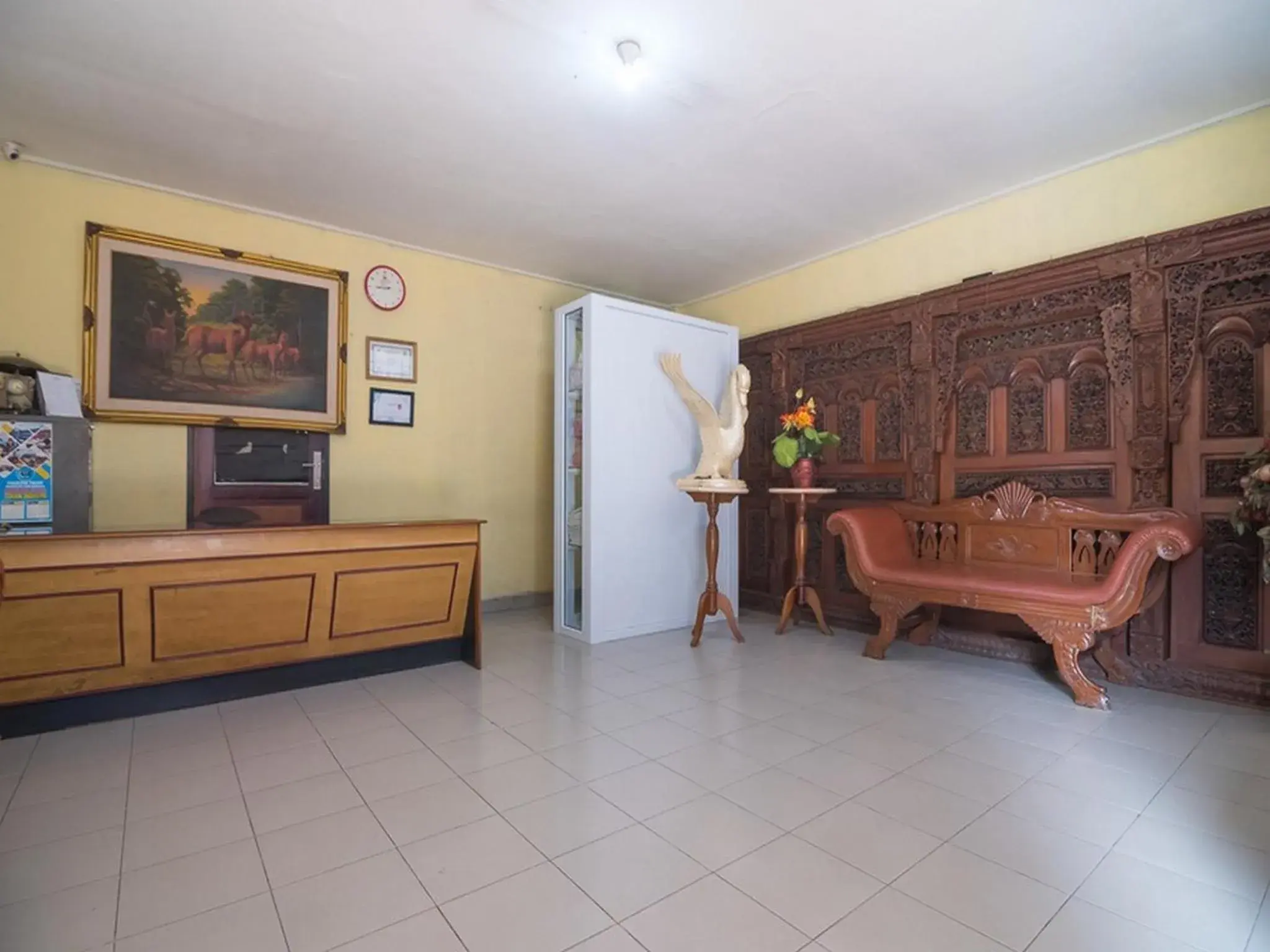 Lobby or reception in RedDoorz @ Buah Batu 3 Lobby or reception in RedDoorz @ Buah Batu 3