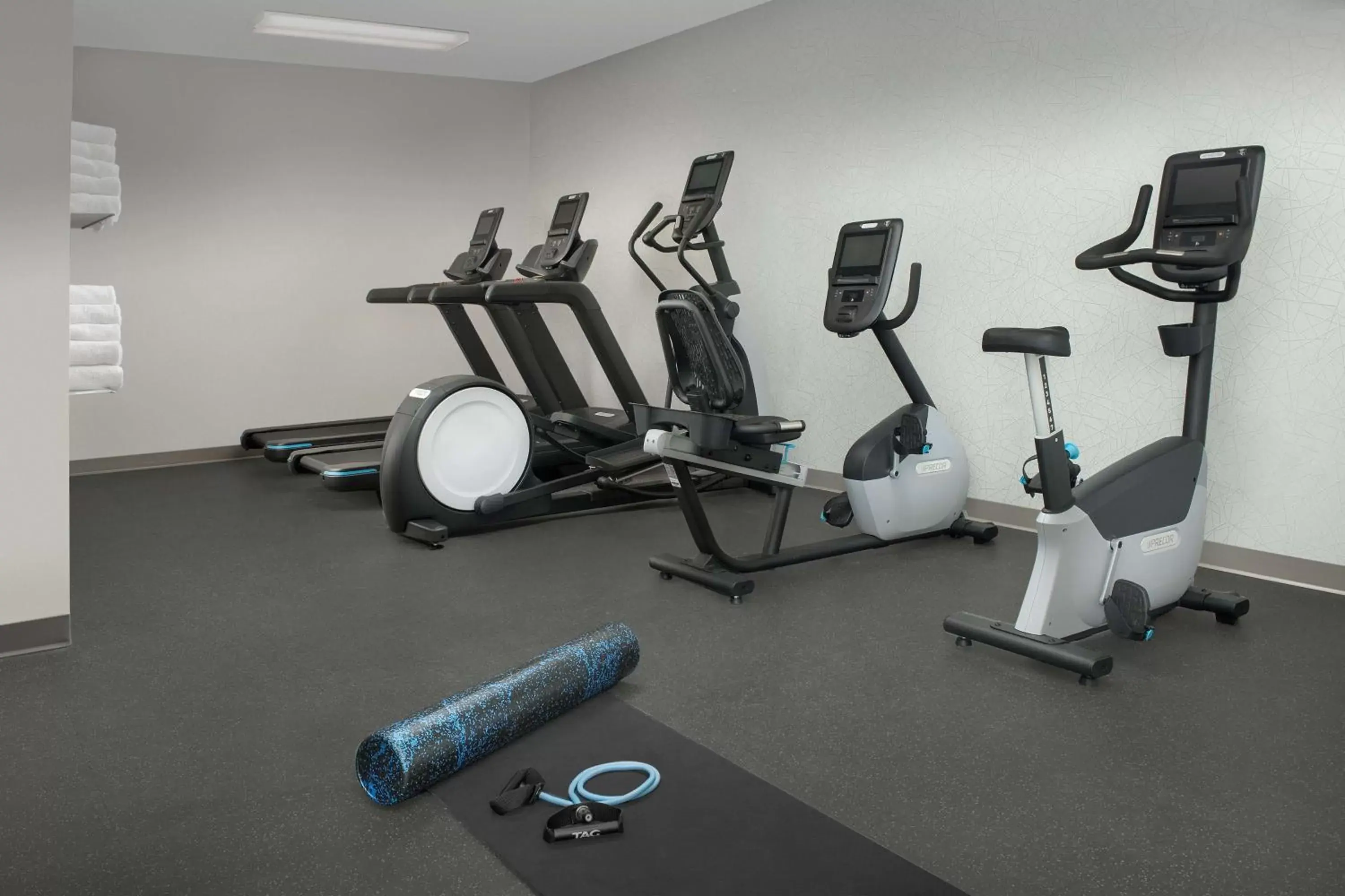 Activities, Fitness Center/Facilities in Country Inn & Suites by Radisson, Seattle-Tacoma International Airport, WA