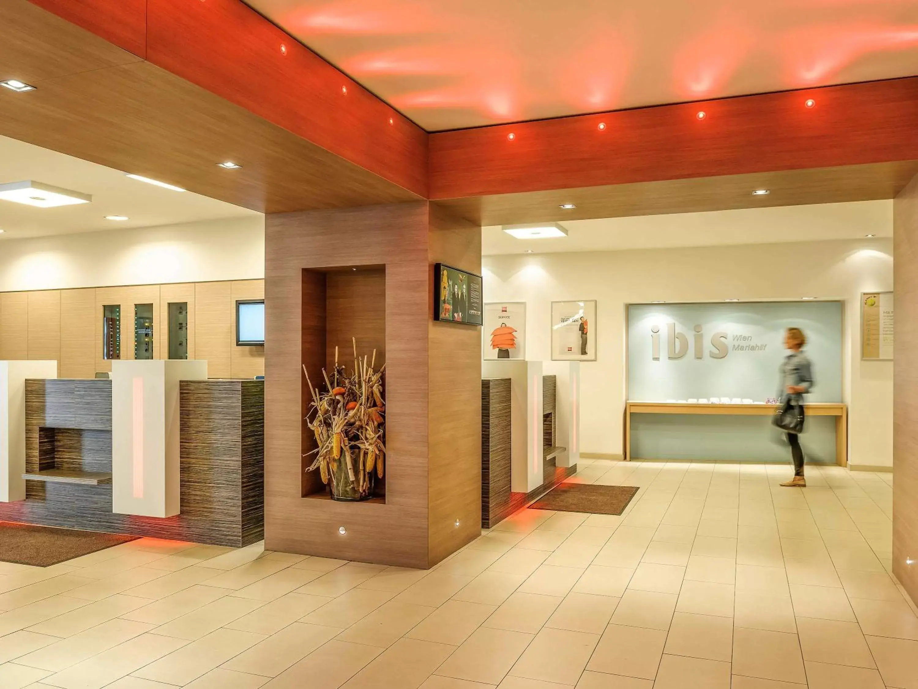 Property building, Lobby/Reception in Ibis Wien Mariahilf