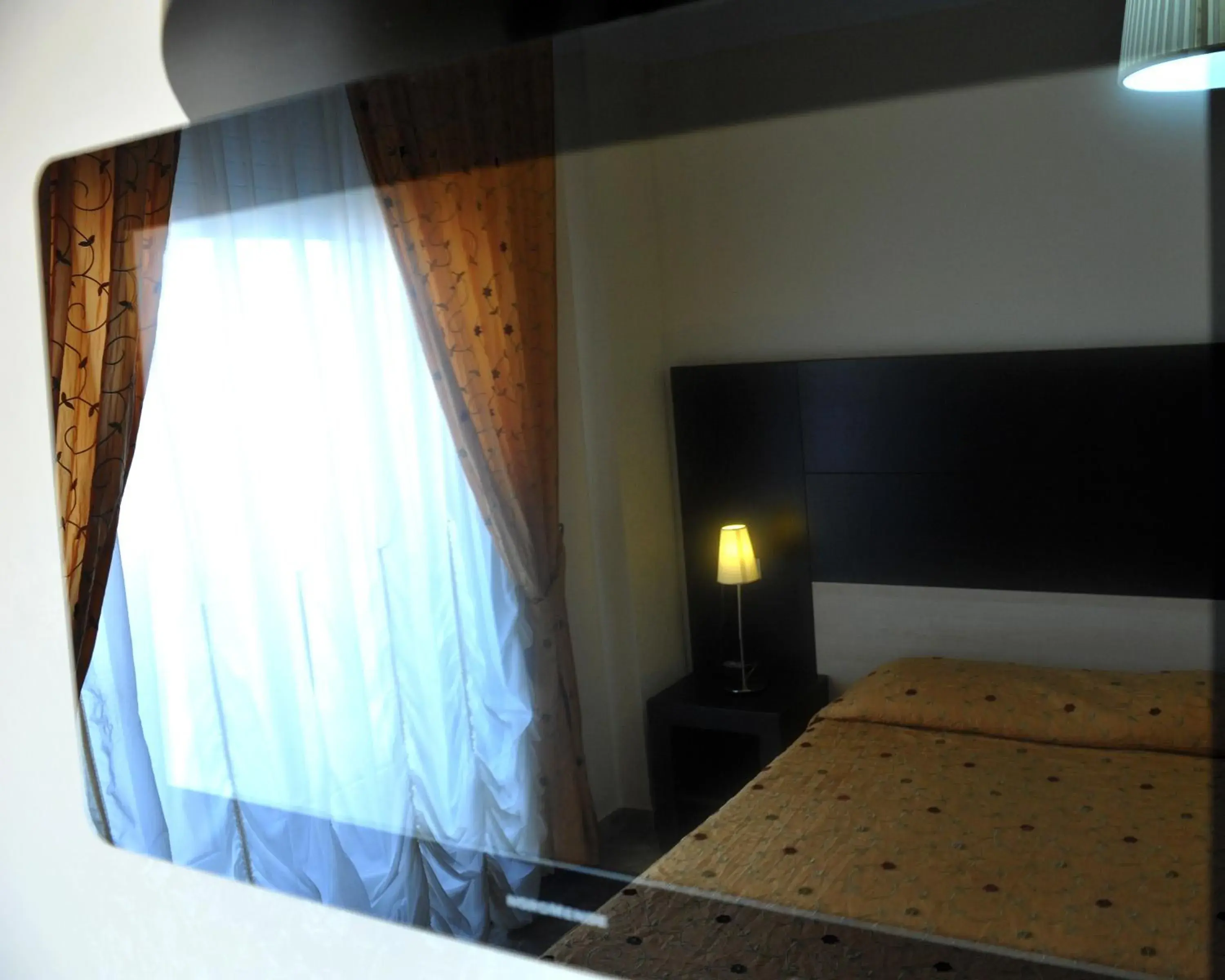 TV and multimedia, TV/Entertainment Center in Hotel Gabbiano