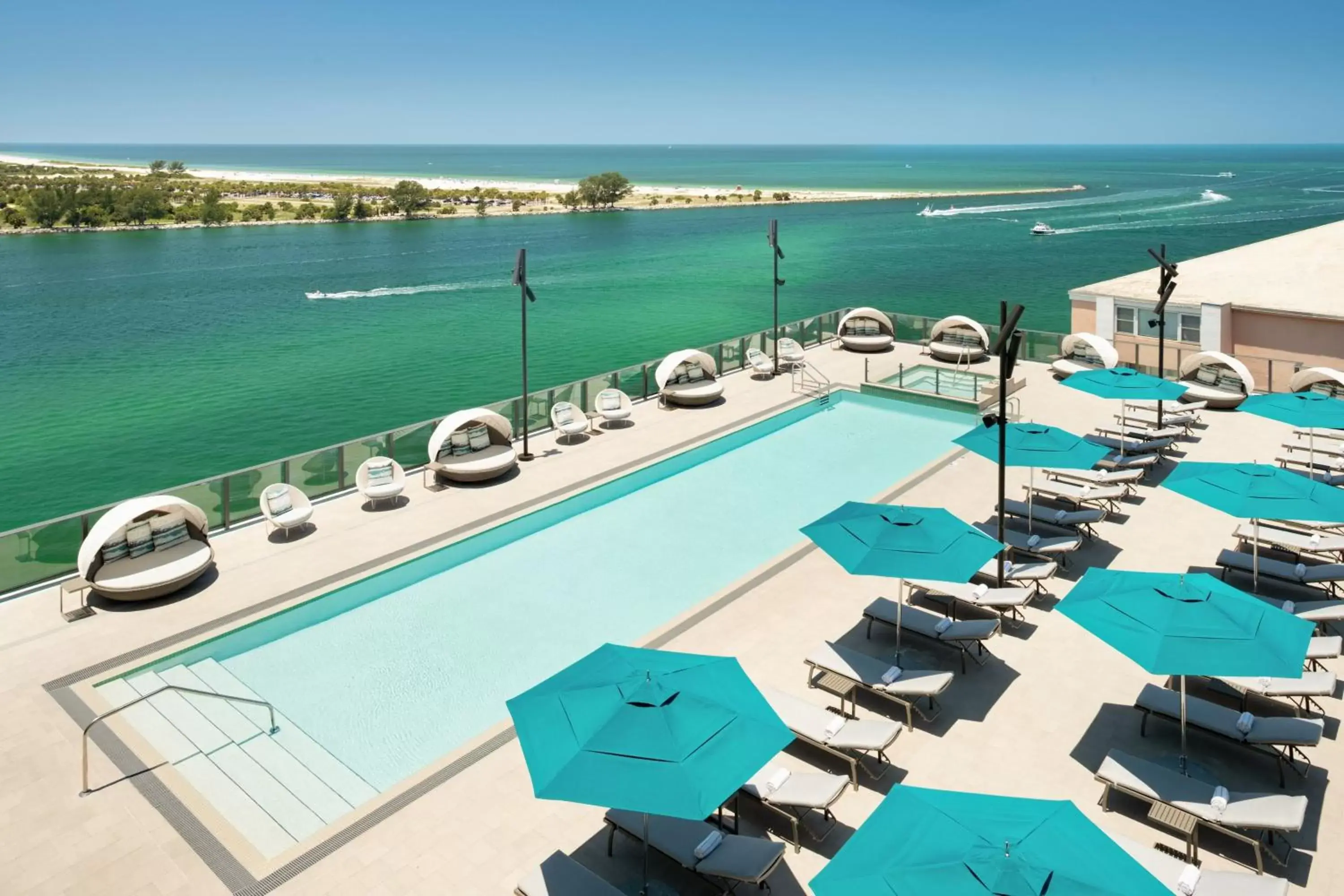 Swimming pool, Pool View in JW Marriott Clearwater Beach Resort & Spa