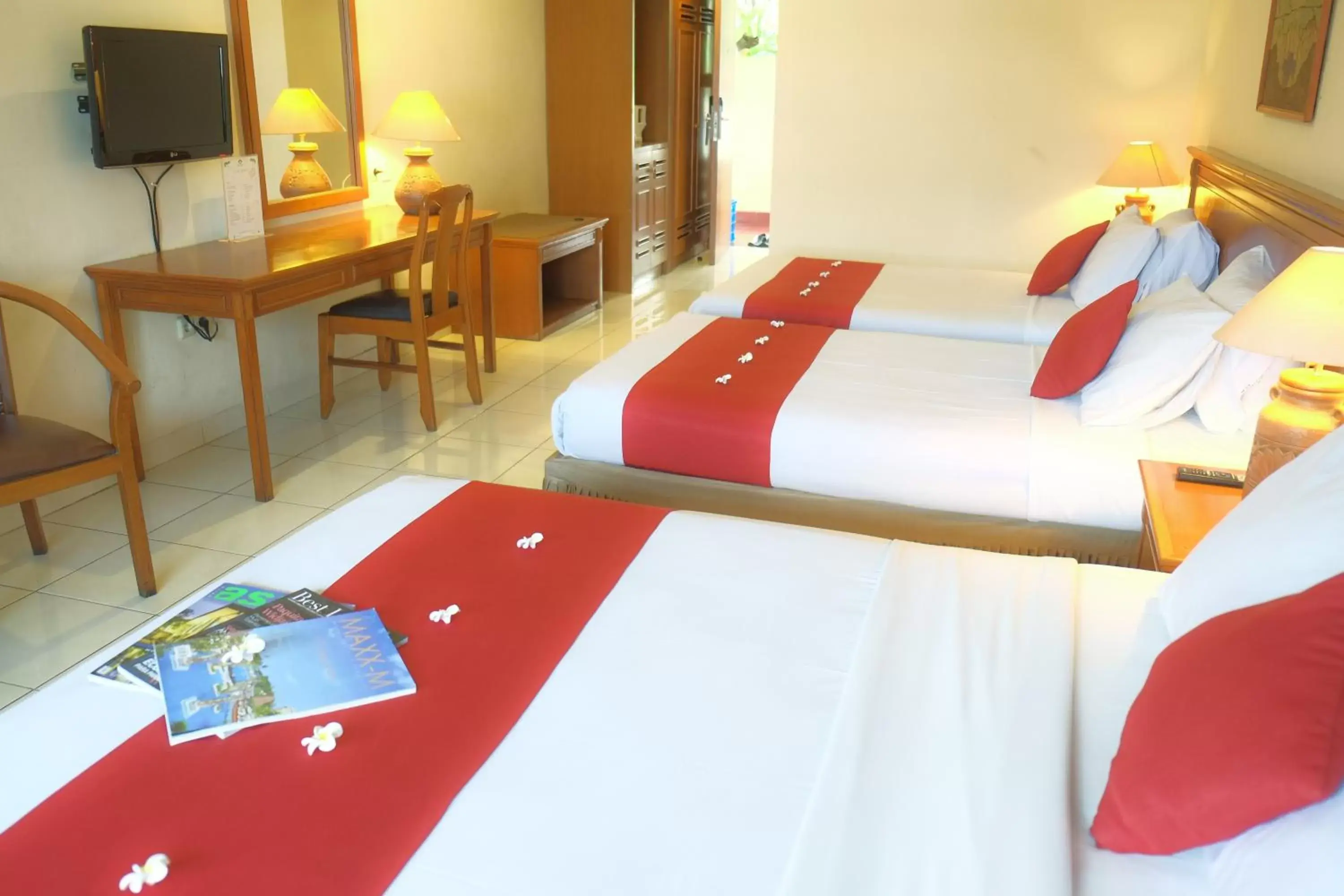 Bed in Mutiara Hotel and Convention