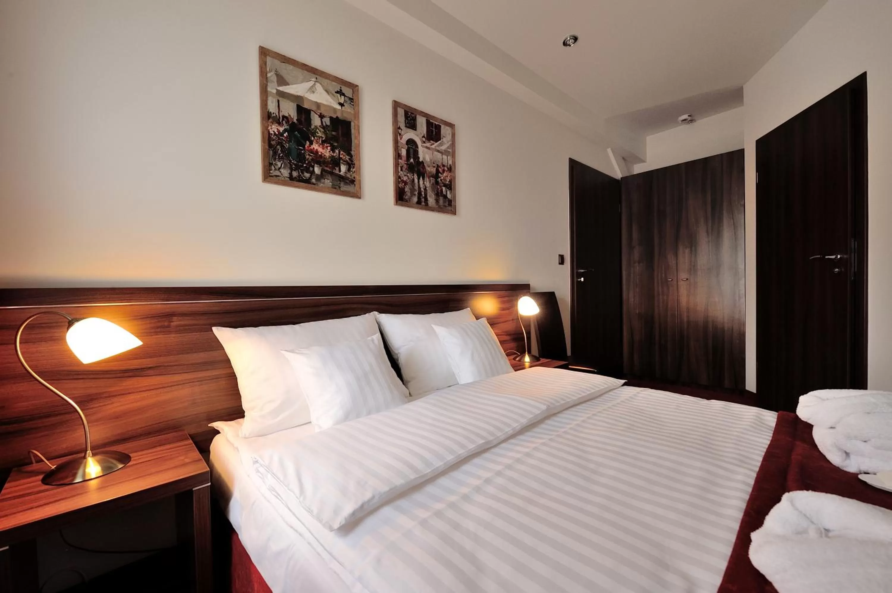 Bedroom, Bed in Hotel Centrum Sosnowiec