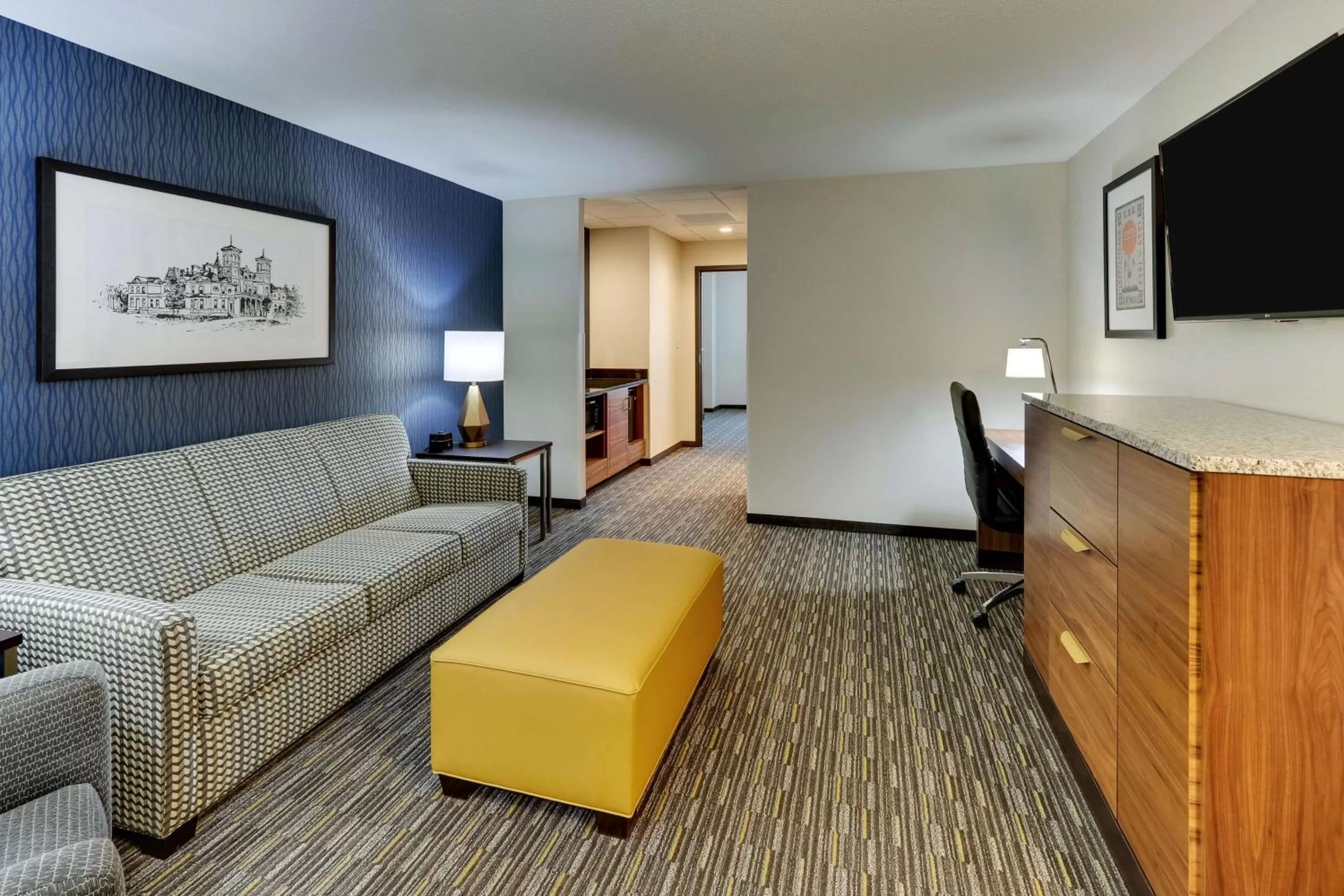 Superior King Suite in Drury Inn & Suites Lafayette IN