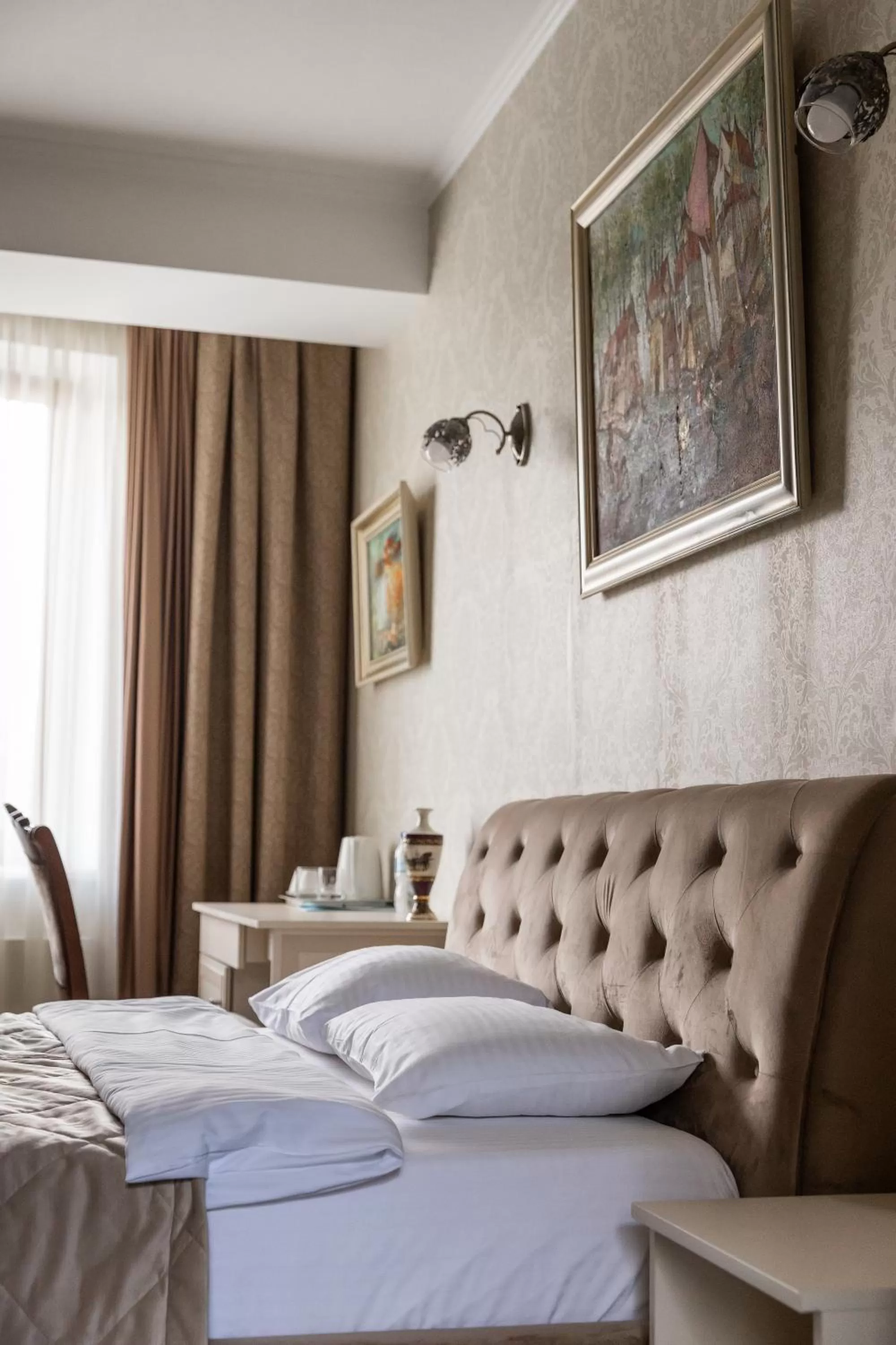 Bed in Hotel "Mandarin Clubhouse"