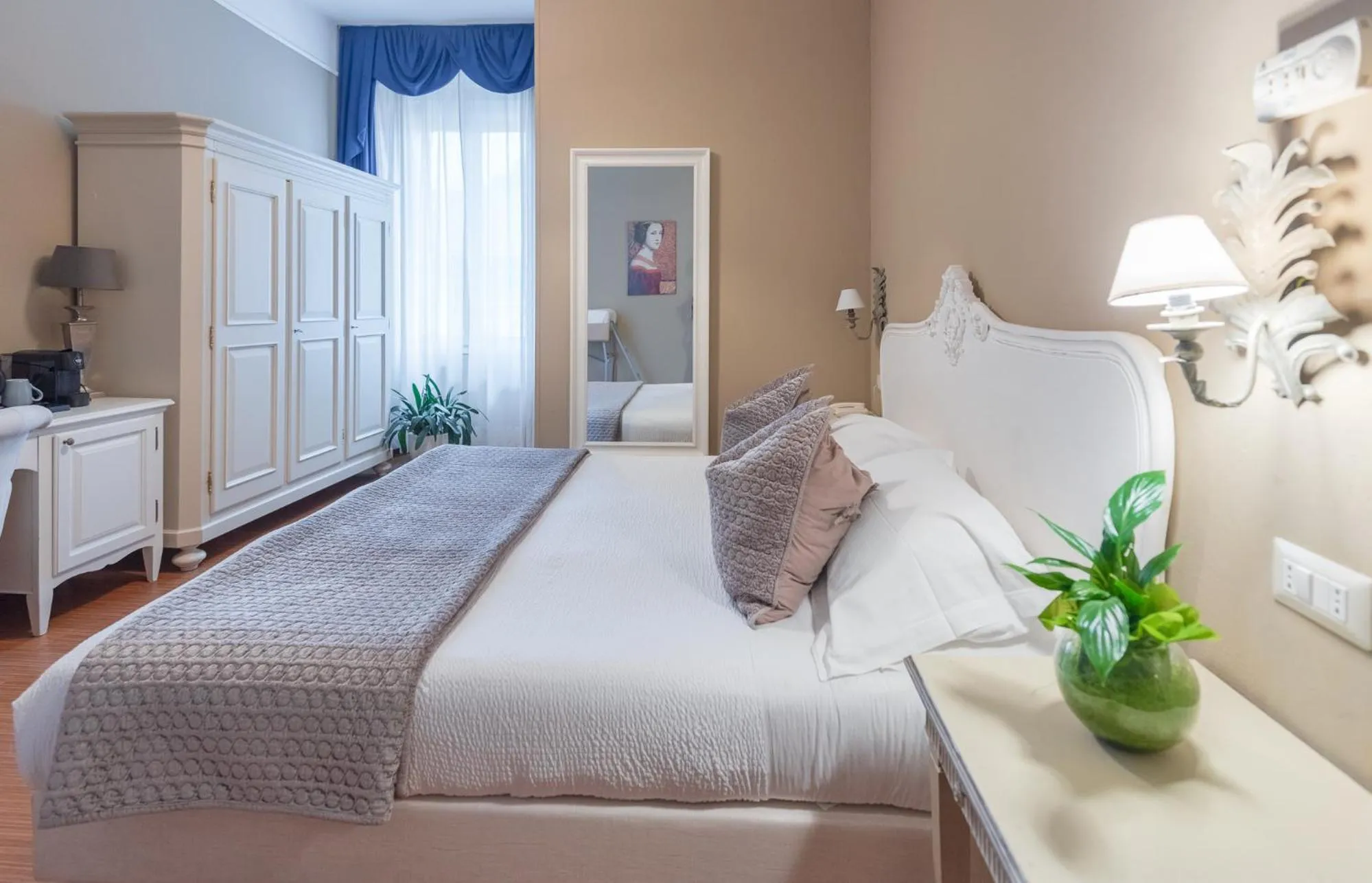 Bedroom, Bed in Hotel Ristorante Ala d'Oro