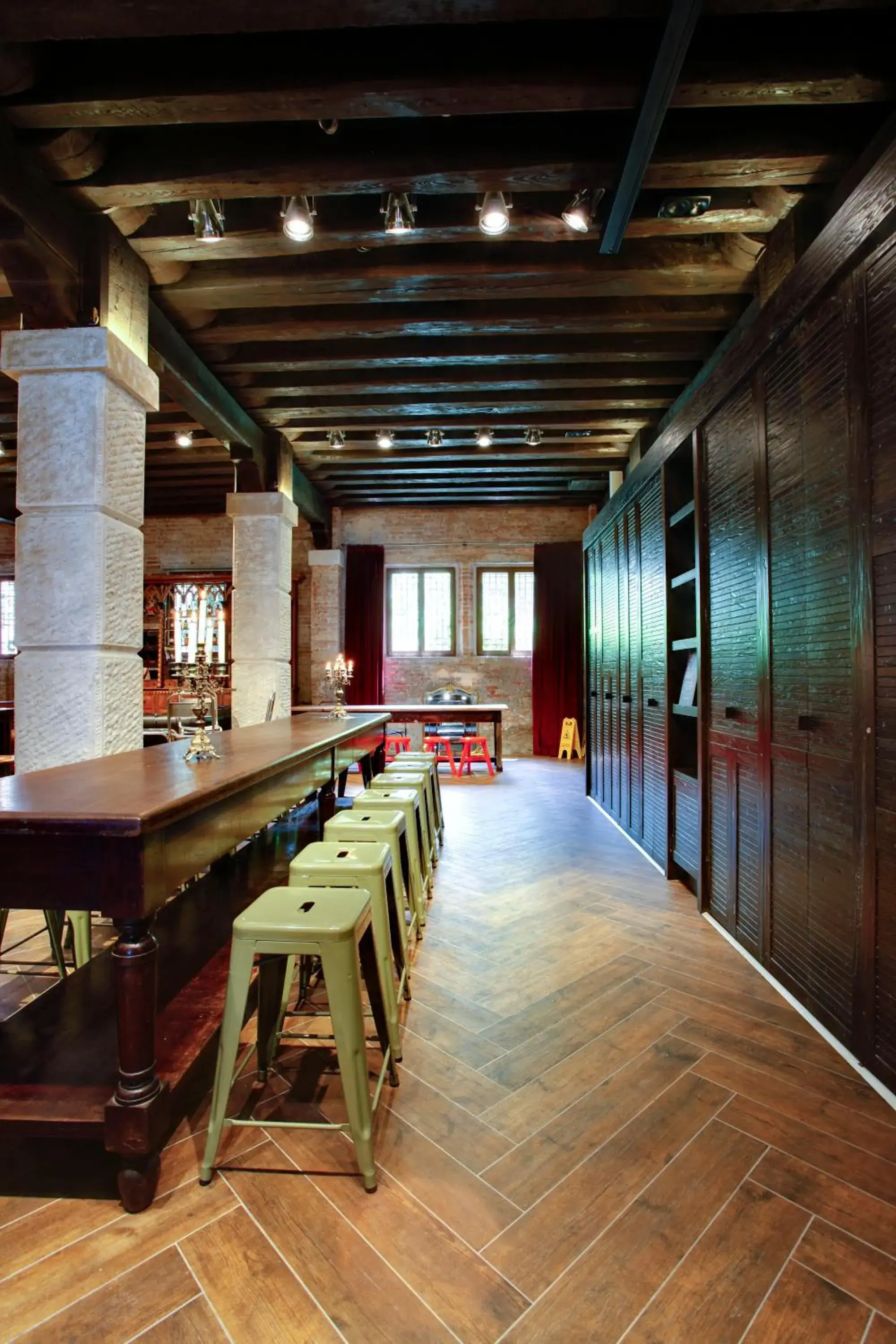 Lounge or bar, Restaurant/Places to Eat in Generator Venice