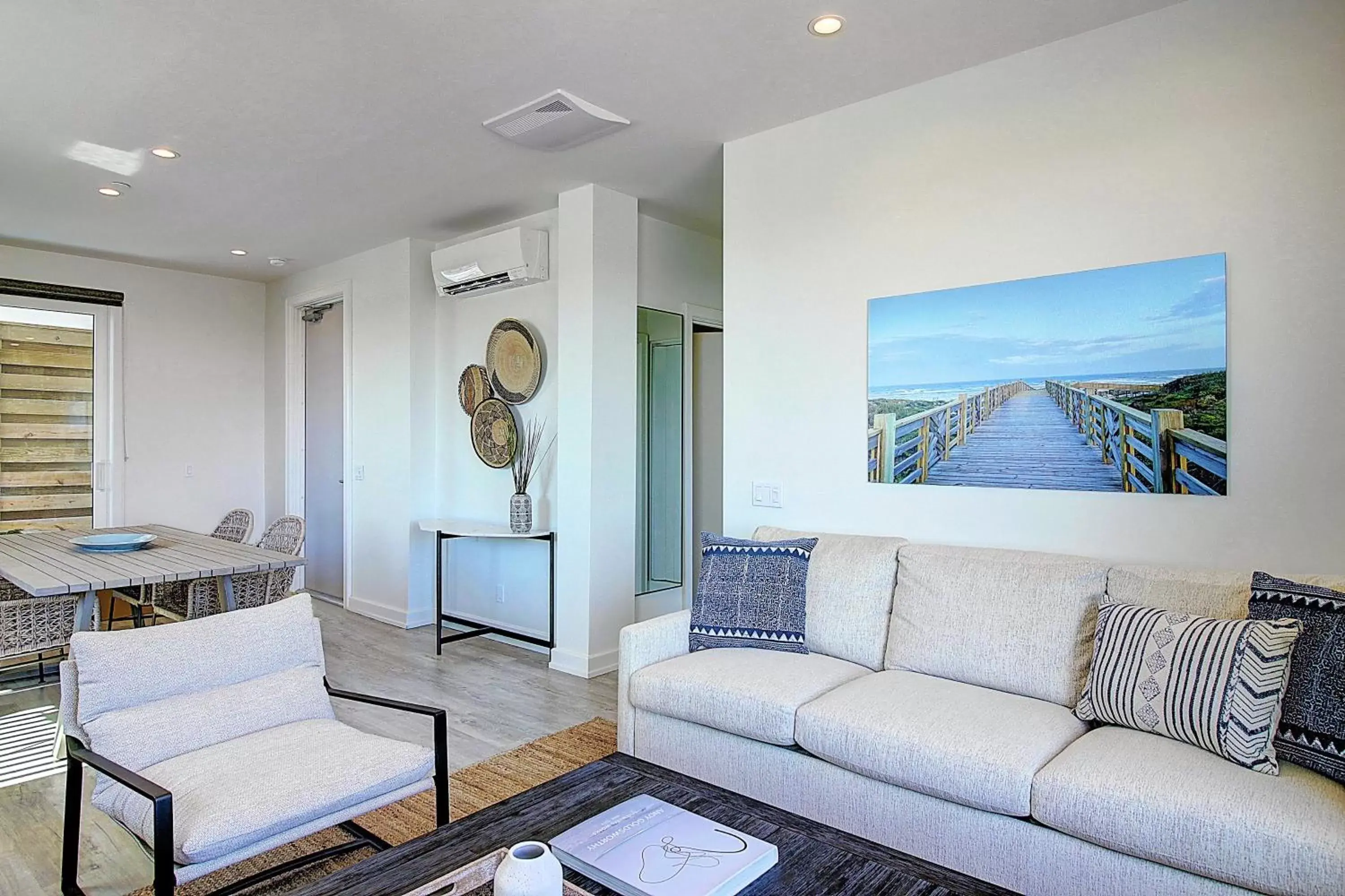 Living room, Seating Area in Lively Beach